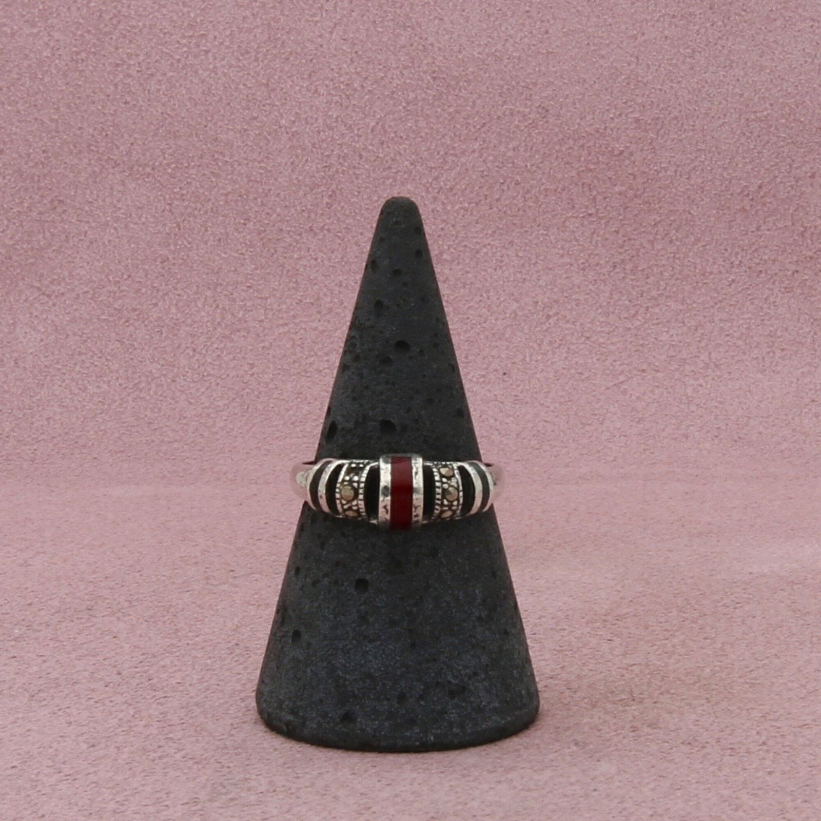 Sterling Silver sterling silver marcasite studded carnelian ring size 7.75 Size ONE SIZE - 1 Thumbnail