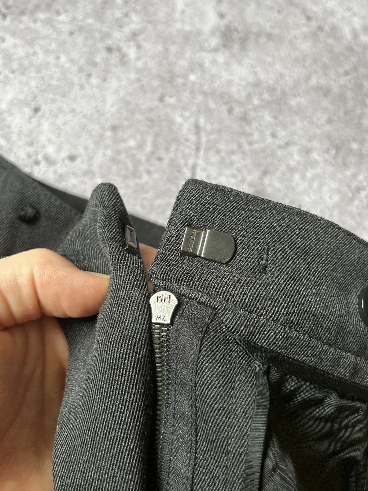 Prada Vintage Prada Wool Trousers Pants Size 27" / US 4 / IT 40 - 16 Thumbnail