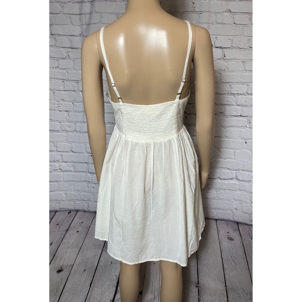Free People New Free People Ivory Cotton Embroidered Slip Dress Size M Size M / US 6-8 / IT 42-44 - 3 Thumbnail