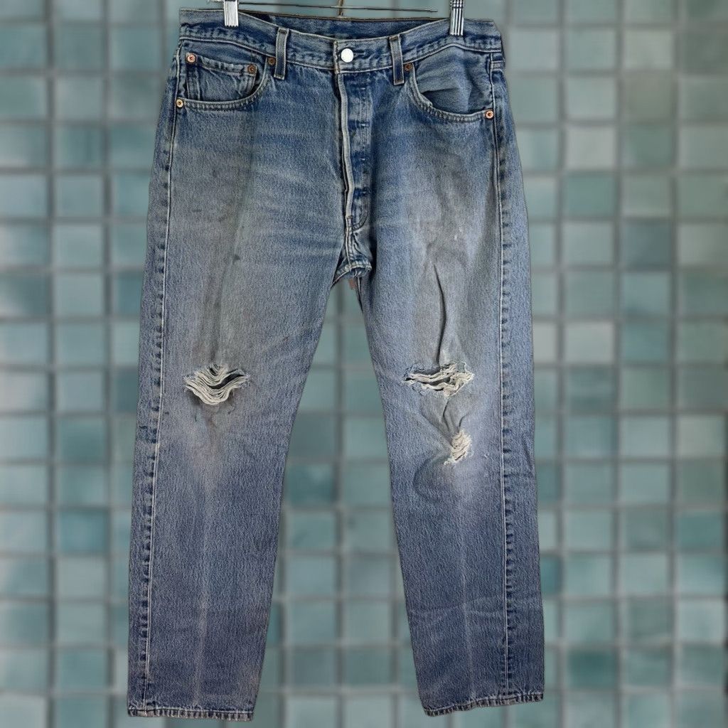 Levi's VINTAGE Levi's 501 Jeans Men's Size 34 Medium Blue Distressed 80s US Retro Straight Fit Size US 34 / EU 50 - 1 Thumbnail