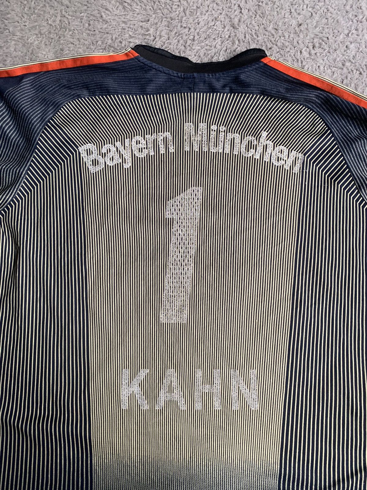 Vintage Vintage 00s 2003-04 Bayern Munich GK Jersey Longsleeve Size US L / EU 52-54 / 3 - 13 Thumbnail