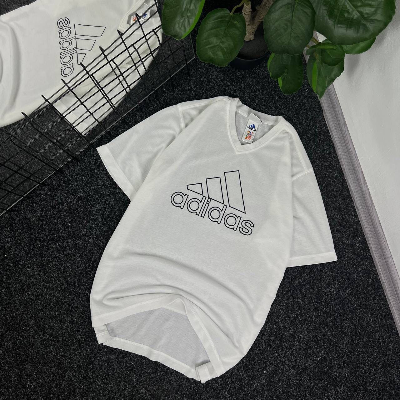 Adidas Mesh adidas vintage t-shirt v-neck big logo 90s white rare Size US M / EU 48-50 / 2 - 1 Thumbnail