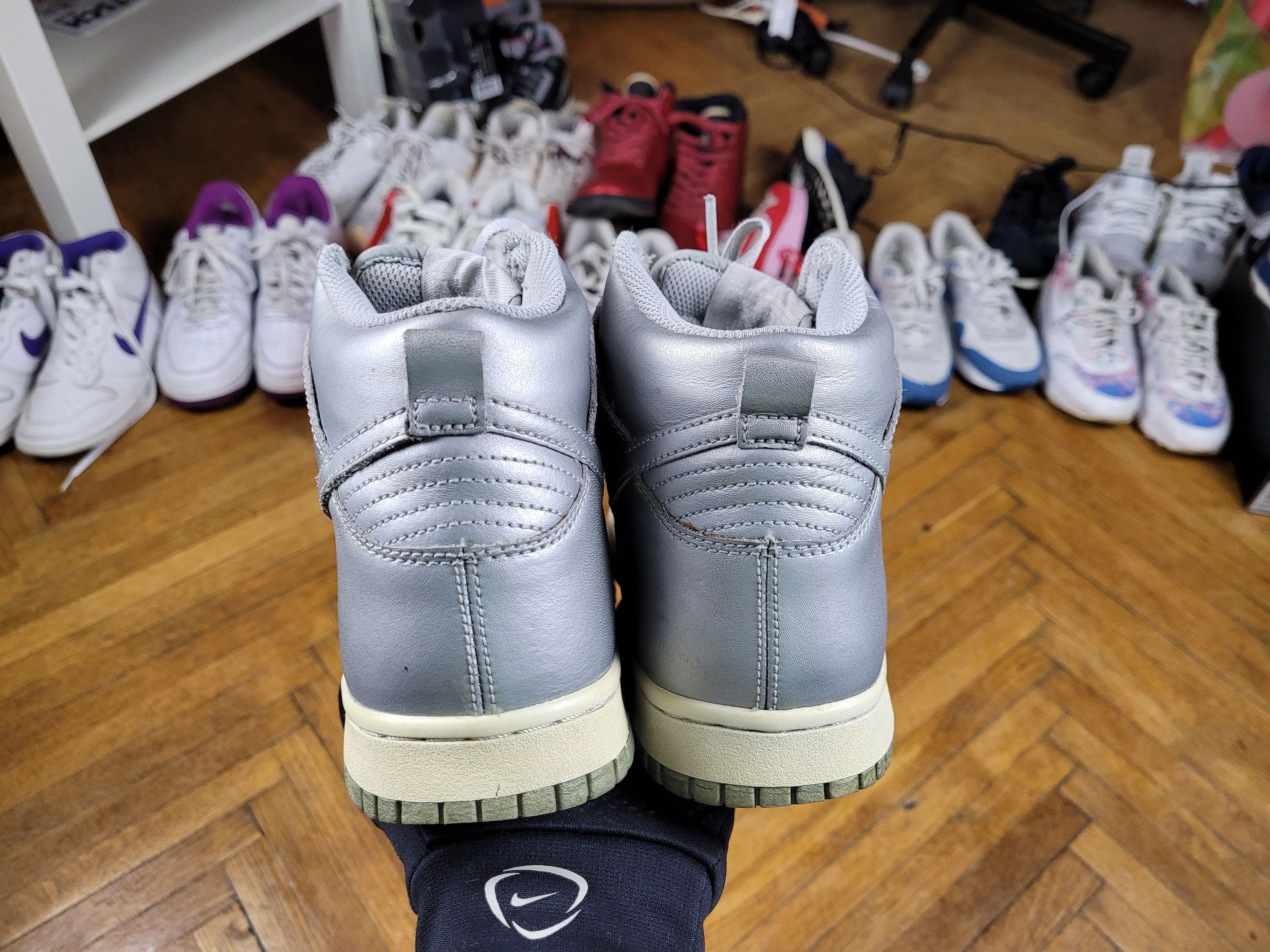 Nike 2009 Vintage Nike Wmns Dunk High 'Metallic Silver' Discoball Size US 7.5 / IT 37.5 - 6 Thumbnail