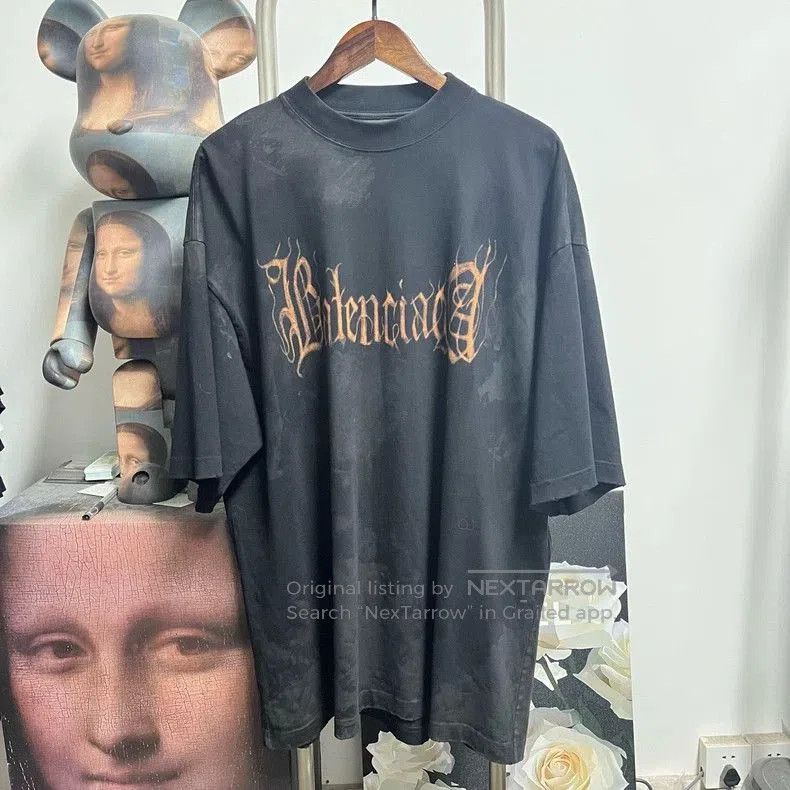 Balenciaga Balenciaga Sanskrit Print T-shirt. Size US S / EU 44-46 / 1 - 1 Thumbnail