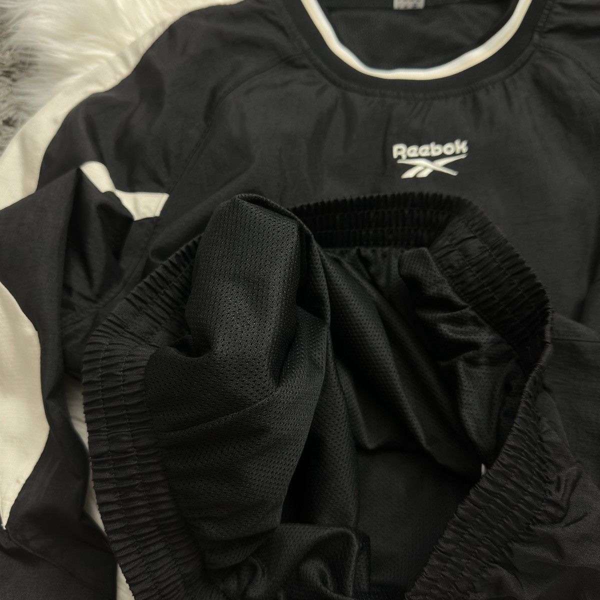 Reebok Reebok Womens Classic Twin Vector Track Jacket Sweatshirt Size S / US 4 / IT 40 - 10 Thumbnail