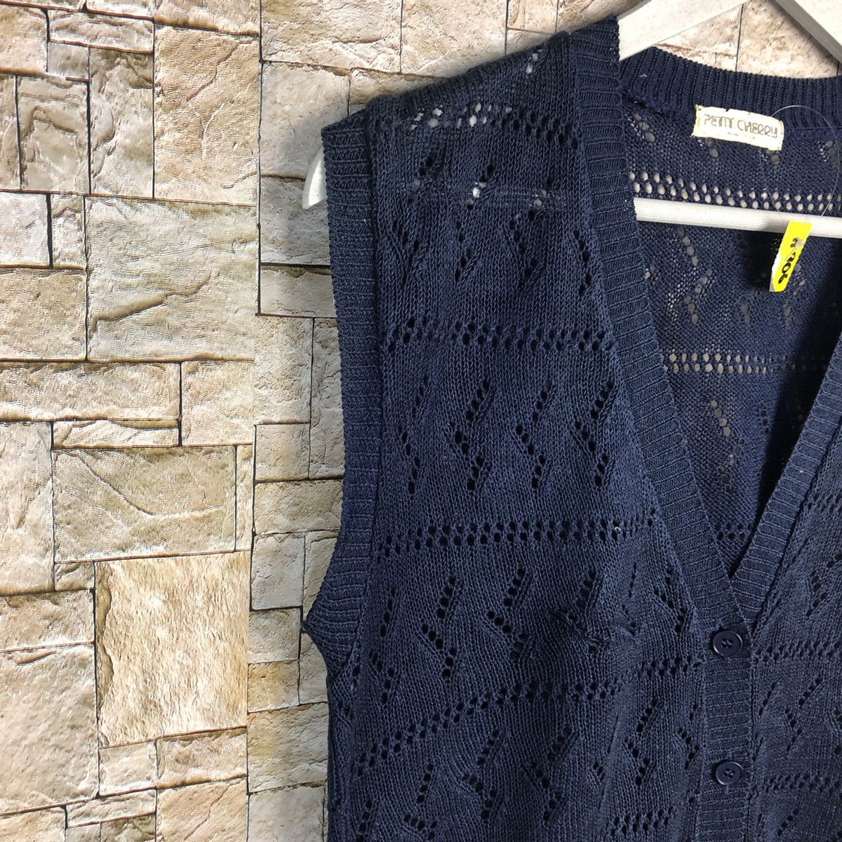 Homespun Knitwear × Japanese Brand × Vintage Detit Cherry Dark Blue Vest crochet meshnet Knitwear #A906 Size S / US 4 / IT 40 - 7 Thumbnail