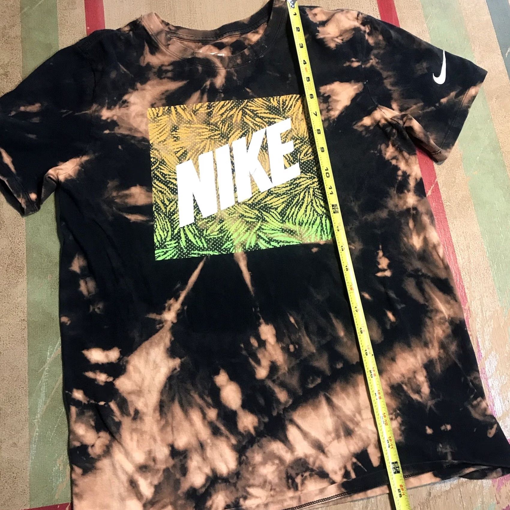 Nike Nike T Shirt Mens Small S Short Sleeve Crew Neck Tie Dye Black Swoosh 90s Grunge Hip Hop Classic College Clothing Size US S / EU 44-46 / 1 - 4 Thumbnail