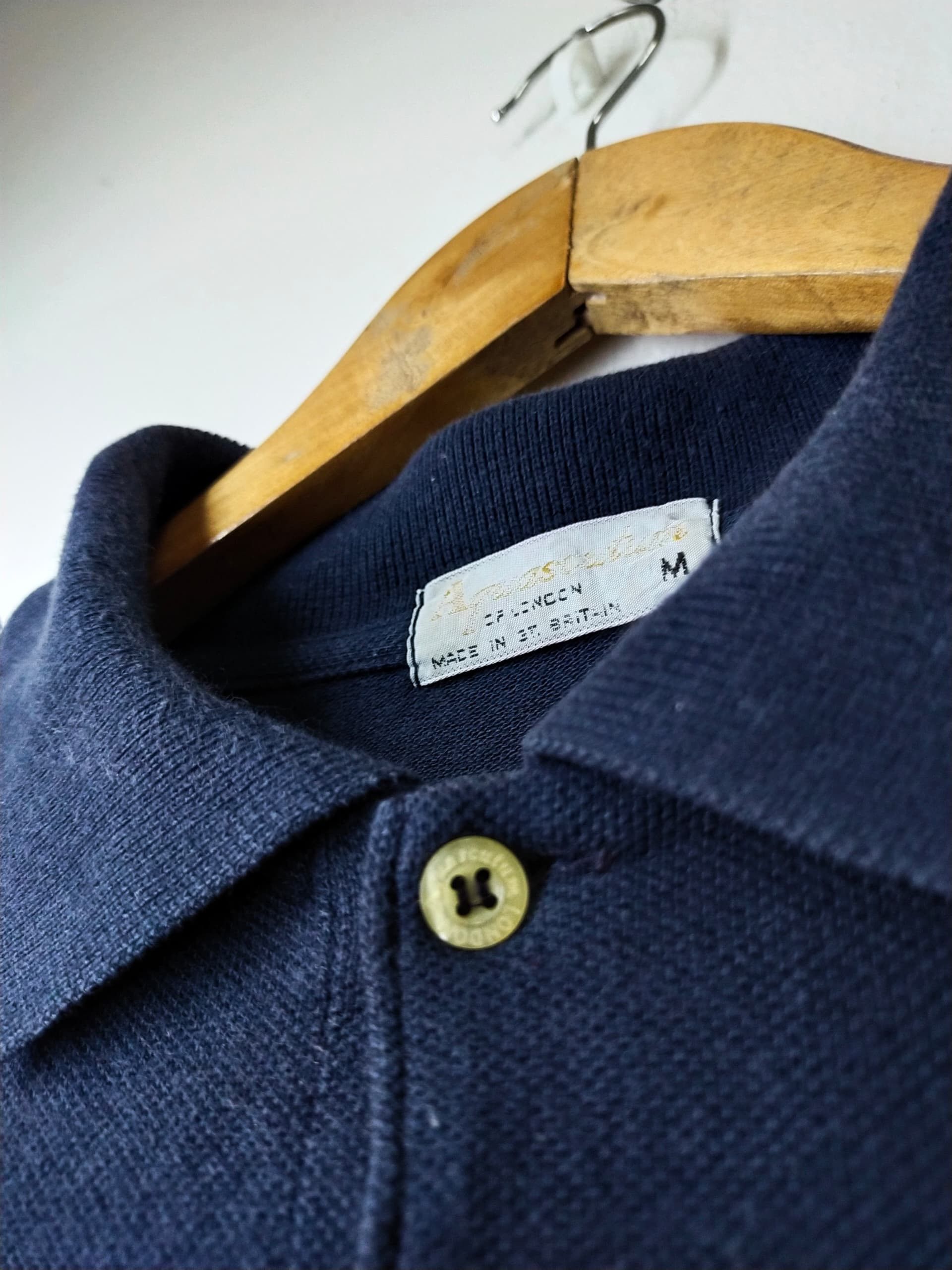 Aquascutum Vintage Aquascutum Made in England Collar t shirt Size US M / EU 48-50 / 2 - 2 Thumbnail