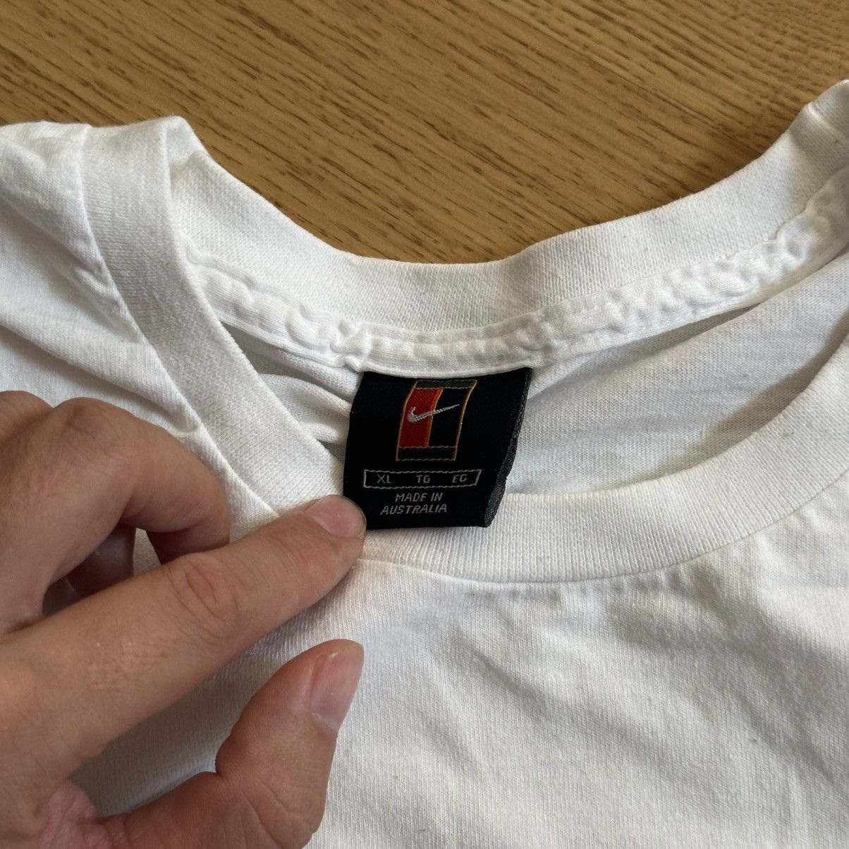 Nike × Vintage Vintage Distressed Nike Tennis Australia Open 2001 Shirt Size US XL / EU 56 / 4 - 3 Thumbnail