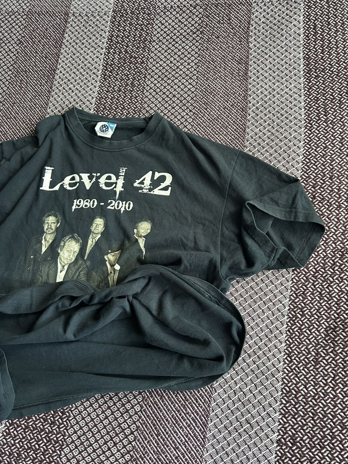Vintage Vintage Level 42 T-shirt Merch Band Tees World Tour Unisex Size US L / EU 52-54 / 3 - 8 Thumbnail