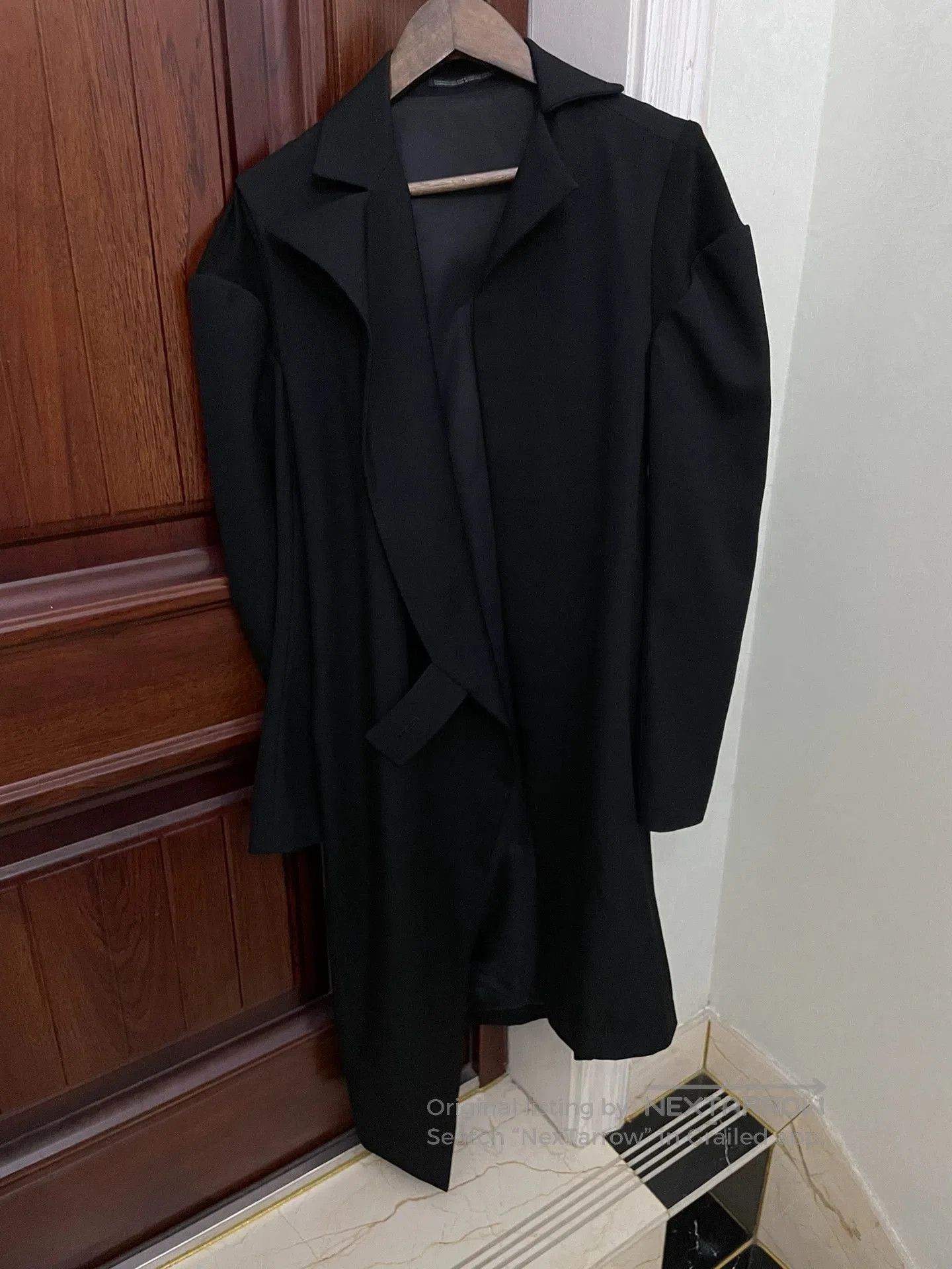 Yohji Yamamoto Yohji Yamamoto Women's Black Trench Coat. Size M / US 6-8 / IT 42-44 - 2 Thumbnail
