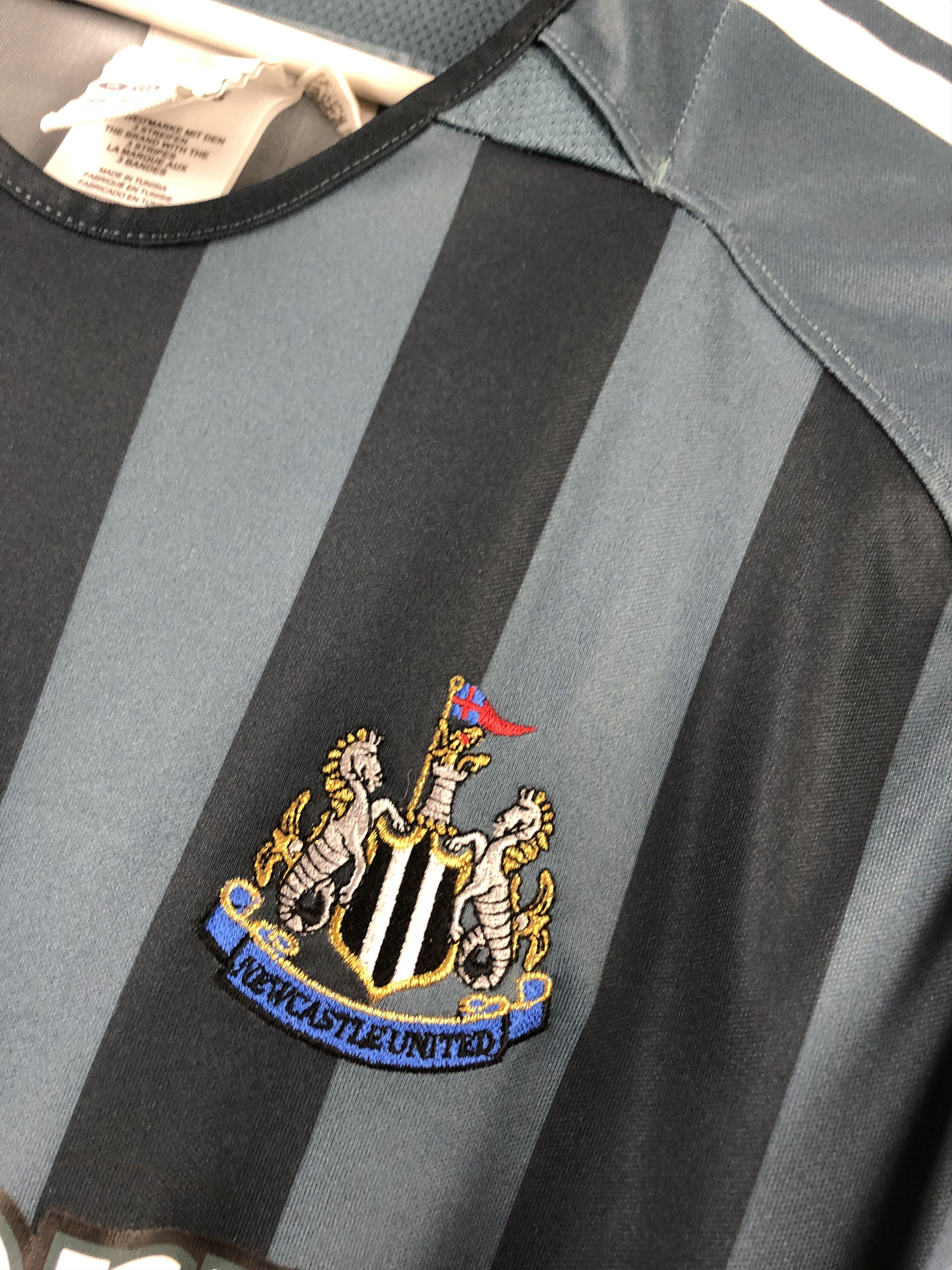 Adidas Newcastle football shirt 2005 Soccer #10 Owen Adidas Jersey Size US L / EU 52-54 / 3 - 8 Thumbnail