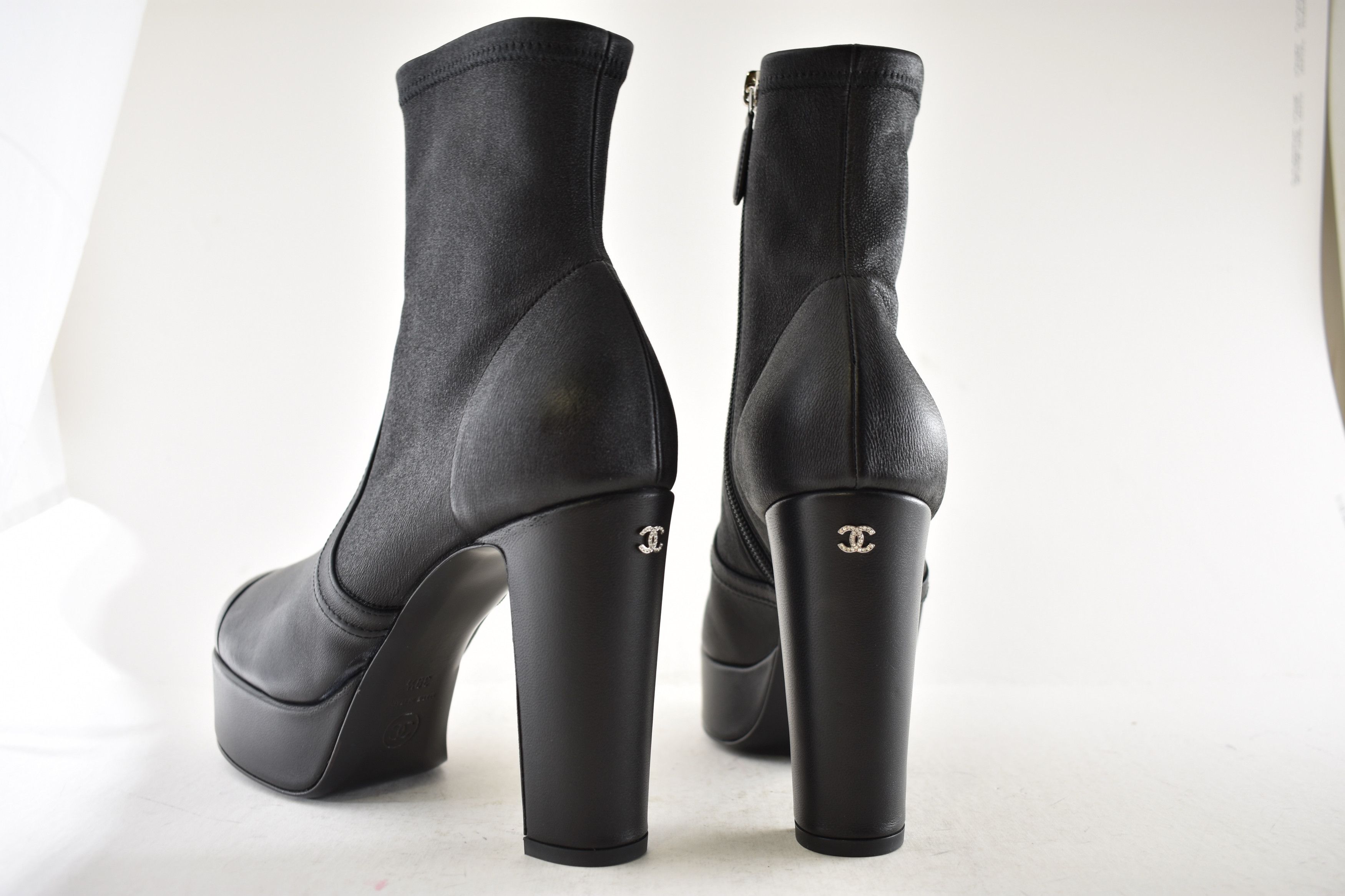 Chanel Chanel 24K Black Short Ankle Platform Block Heel Bootie 39.5 Size US 9.5 / IT 39.5 - 12 Thumbnail