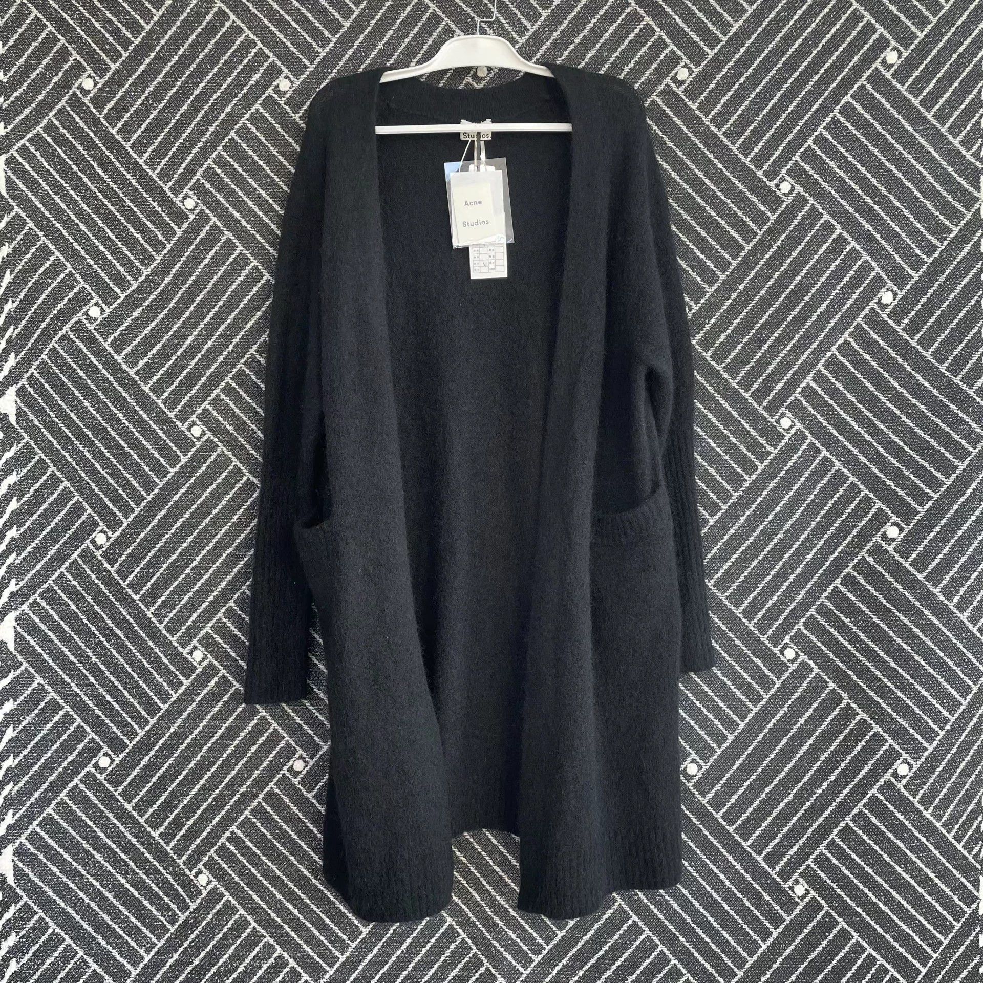 Acne Studios Acne Studios long cardigan black S new Size S / US 4 / IT 40 - 1 Thumbnail