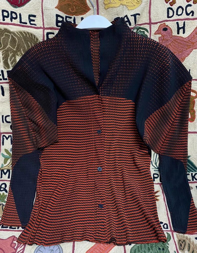 Issey Miyake issey miyake size:2 Red pleated coat Size XXS / US 00 / IT 34 - 1 Thumbnail