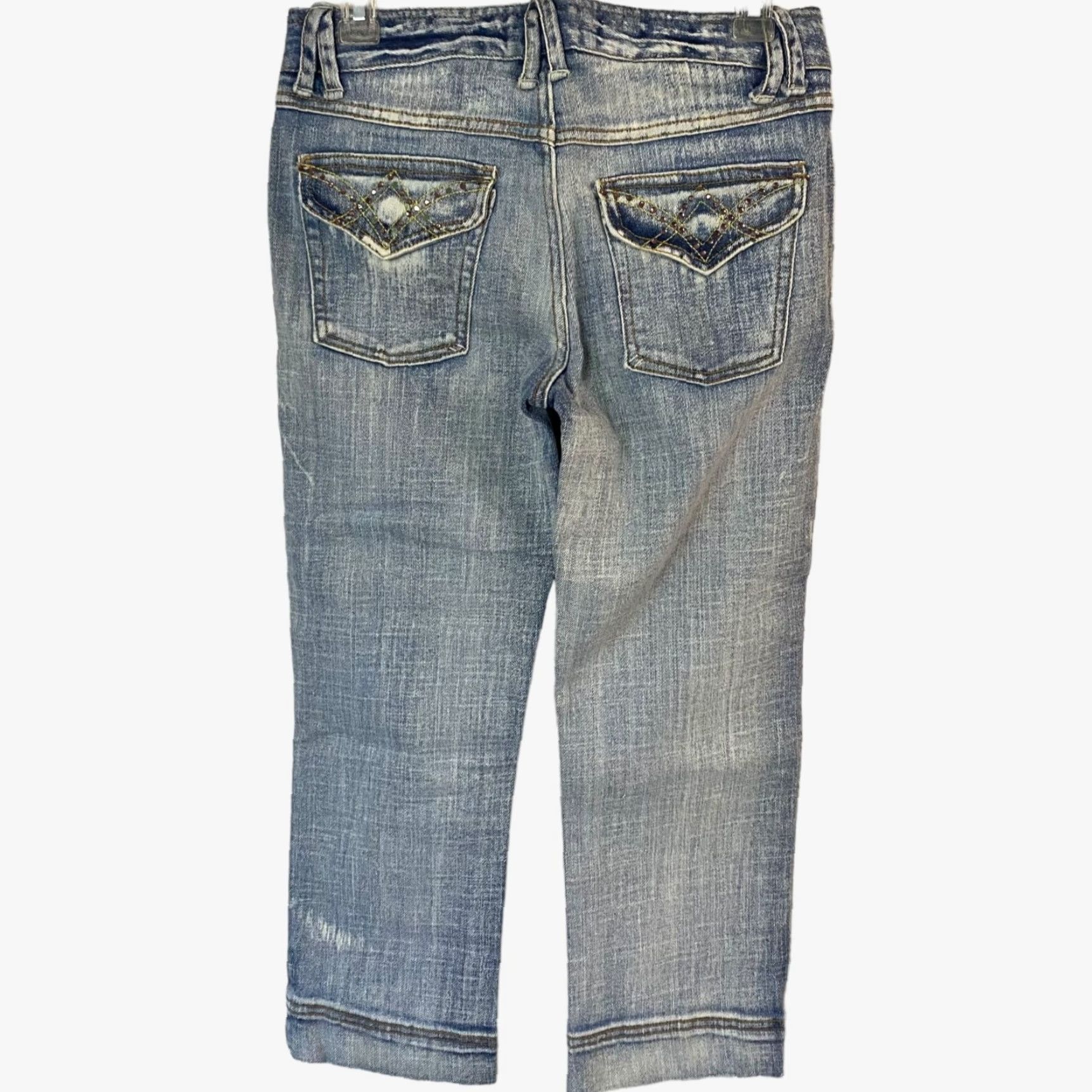 Denime VINTAGE Y2K Mudd Low-Rise Capri Jeans Denim Blue Light Wash Rhinestone Stretch Womens 7 Capri Jeans Blue Rhinestone Pockets 5-Pocket Size 28" / US 6 / IT 42 - 3 Thumbnail