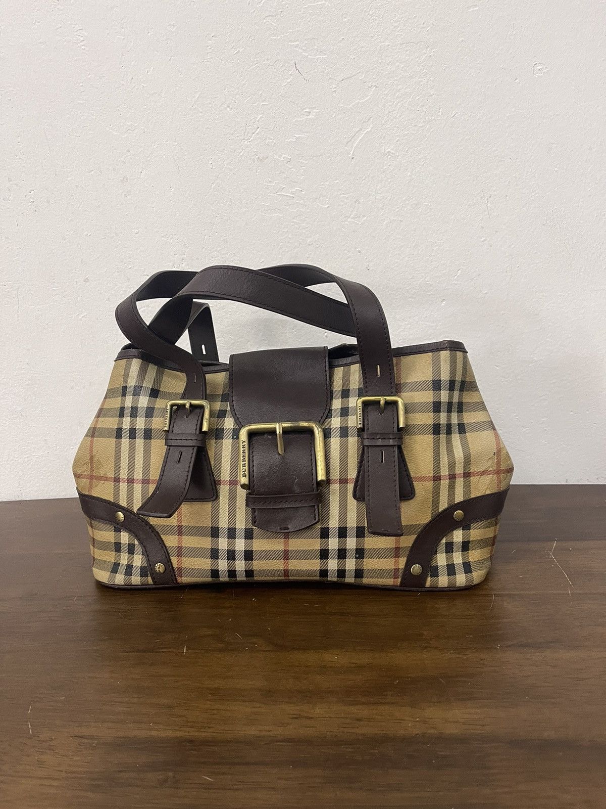 Burberry × Vintage Burberry haymarket nova check shoulder bag (see photo) Size ONE SIZE - 1 Thumbnail
