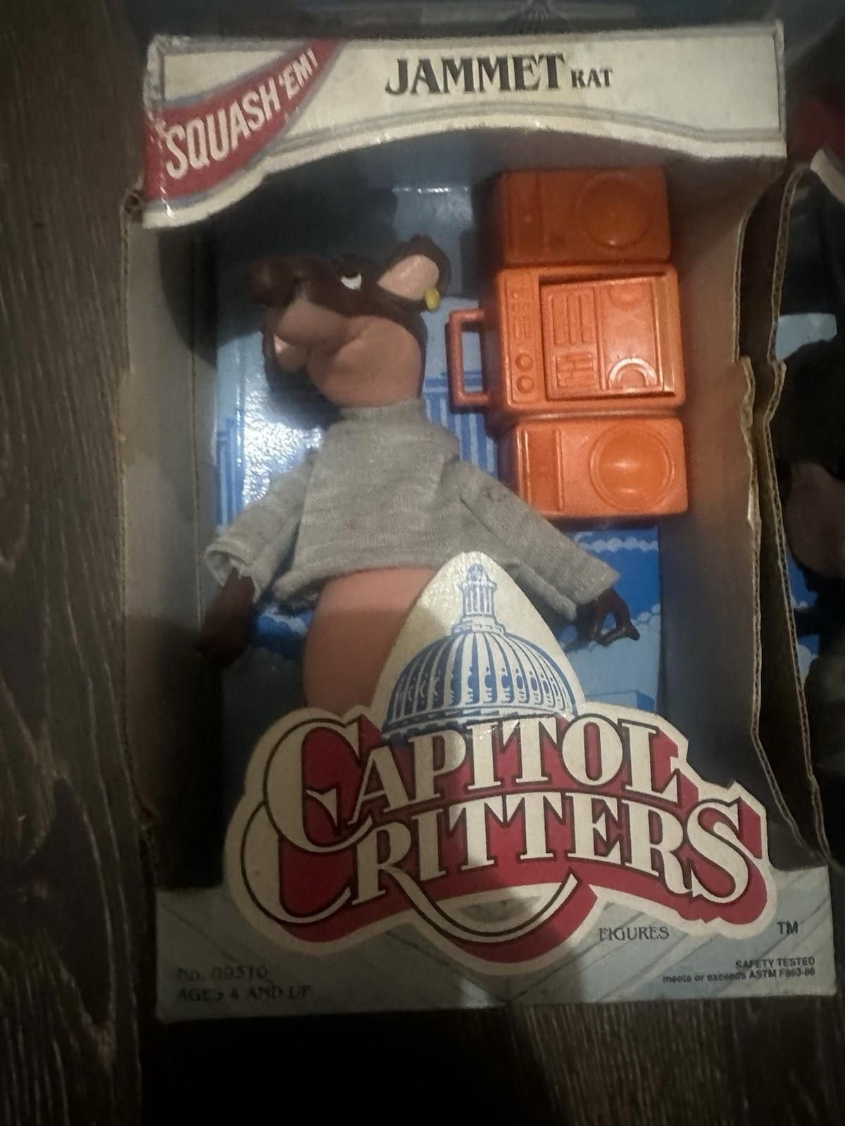 Kenneth Cole Lot Of 4 1992 Kenner CAPITOL CRITTERS Figures – SQUASH ‘EM Size ONE SIZE - 6 Thumbnail