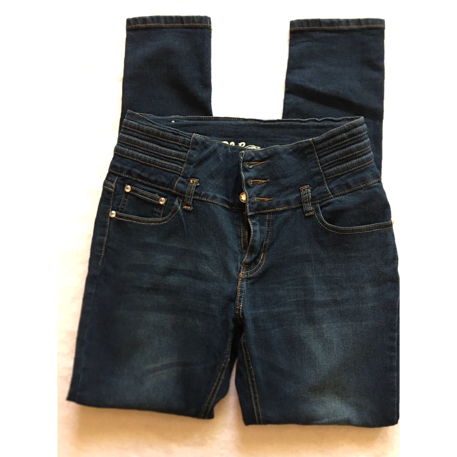 Vintage D&B DEEP BLUE Jeans Women’s Size 11 ZIPPER FLY BLUE Stretch Four Buttons Skinny Inseam 31 Women Jeans Size 32" / US 10 / IT 46 - 3 Thumbnail