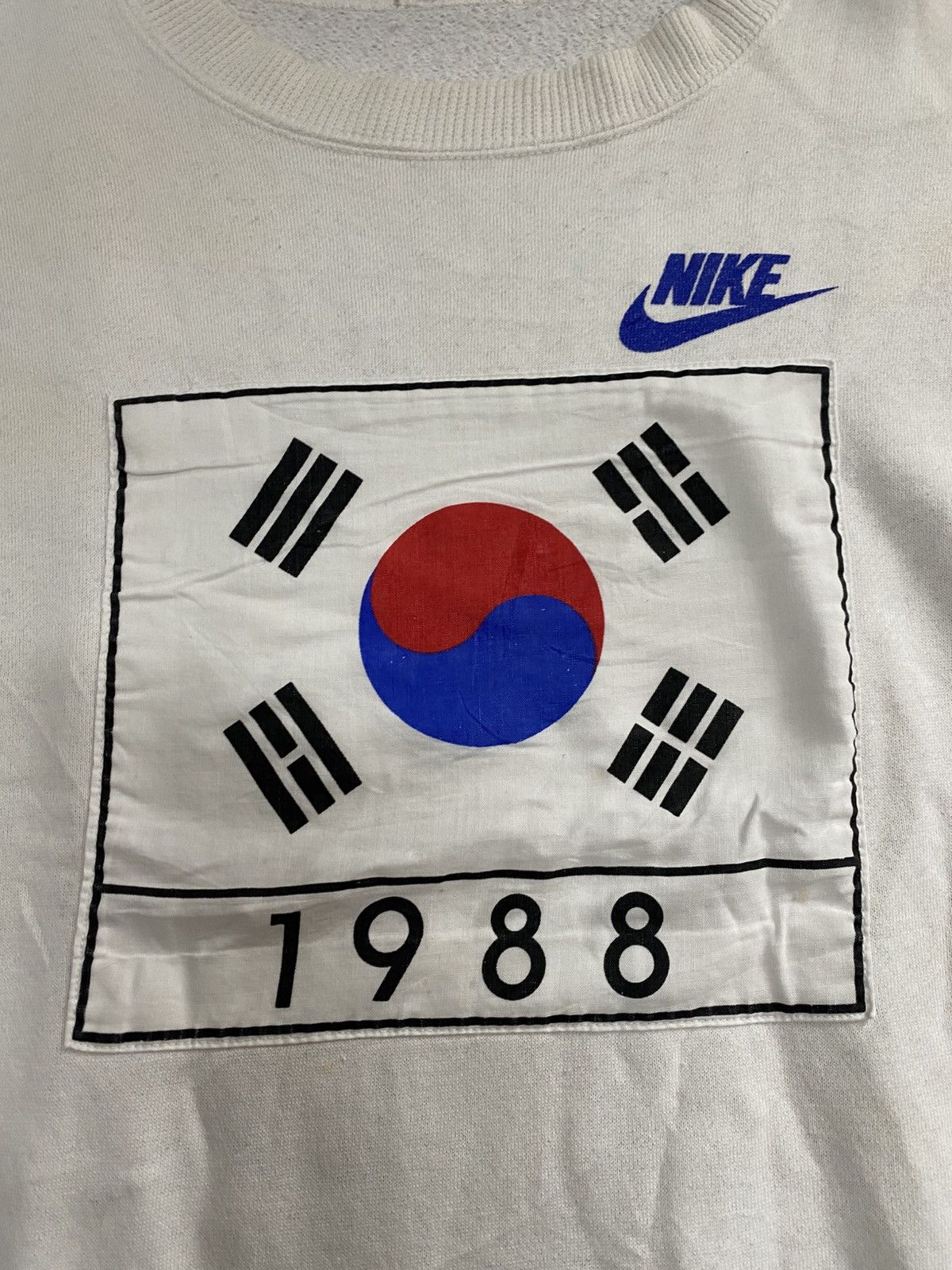 Nike Vintage Nike korea patches flags sweatshirt Size US M / EU 48-50 / 2 - 5 Thumbnail
