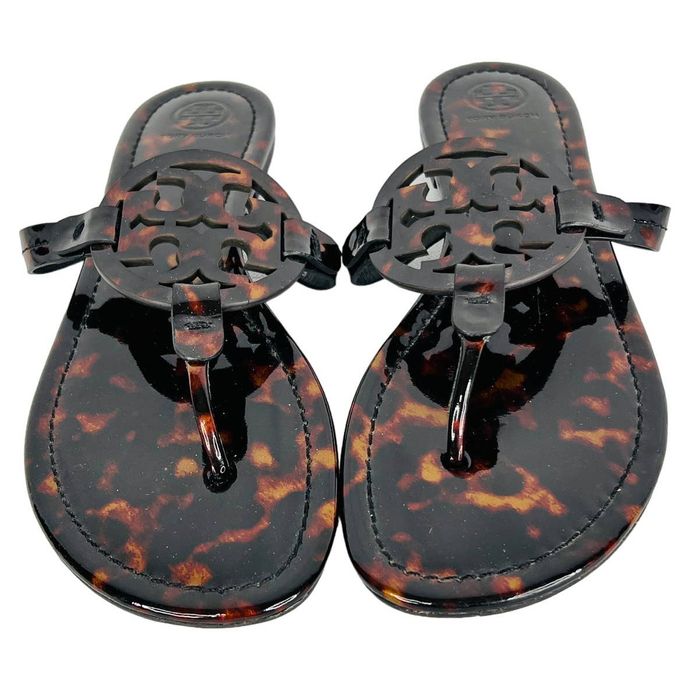 Tory burch miller flip flop 2024 tortoise shell