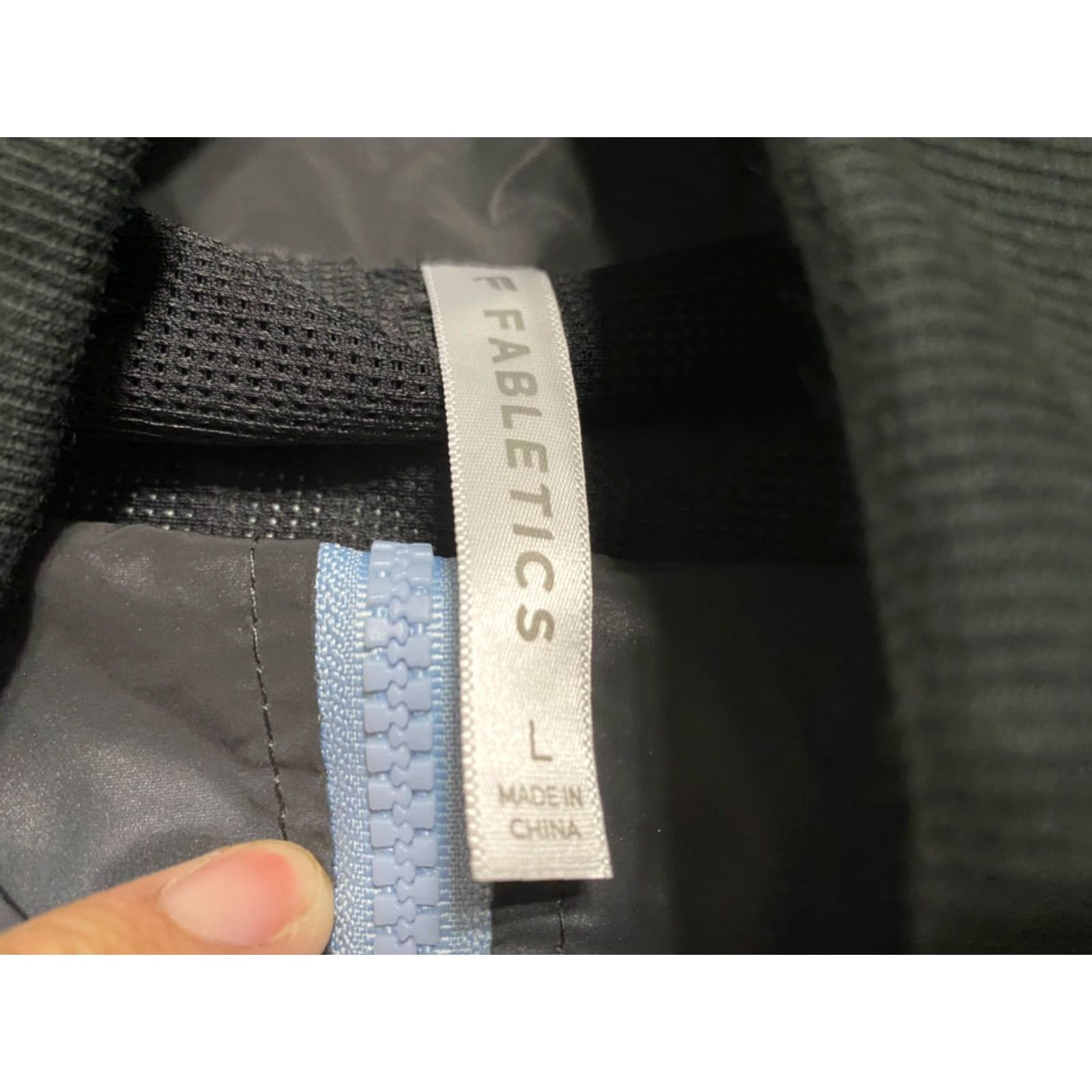 Fabletics VINTAGE Fabletics Jacket Women's L Black Full Zip Windbreaker Reflective Mid-Length Zip All Seasons New with Tags Size L / US 10 / IT 46 - 6 Thumbnail