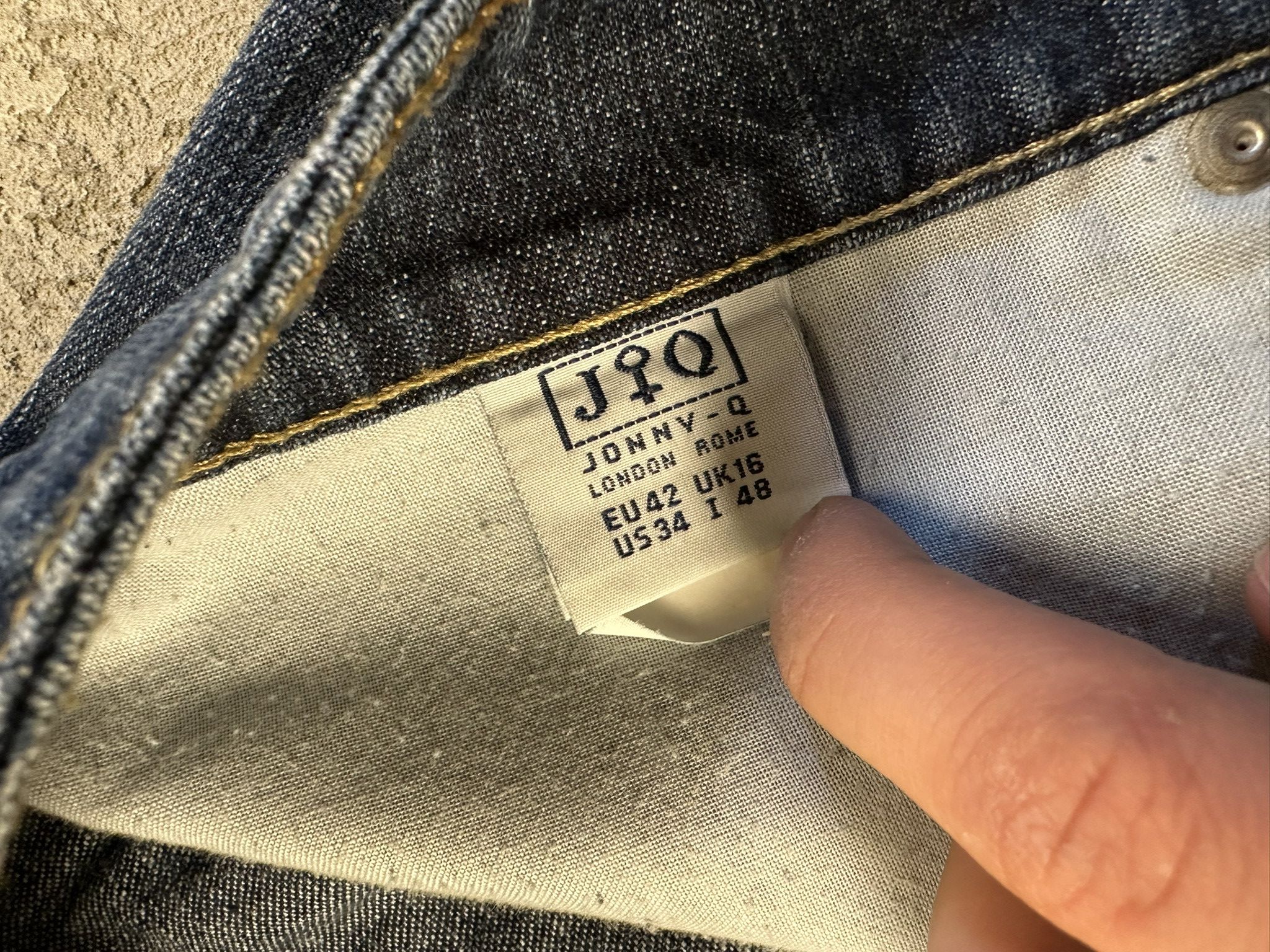 Vintage Vintage Y2k Italian Faded Denim Midi Skirt 2000s Size 34" / US 12 / IT 48 - 8 Thumbnail