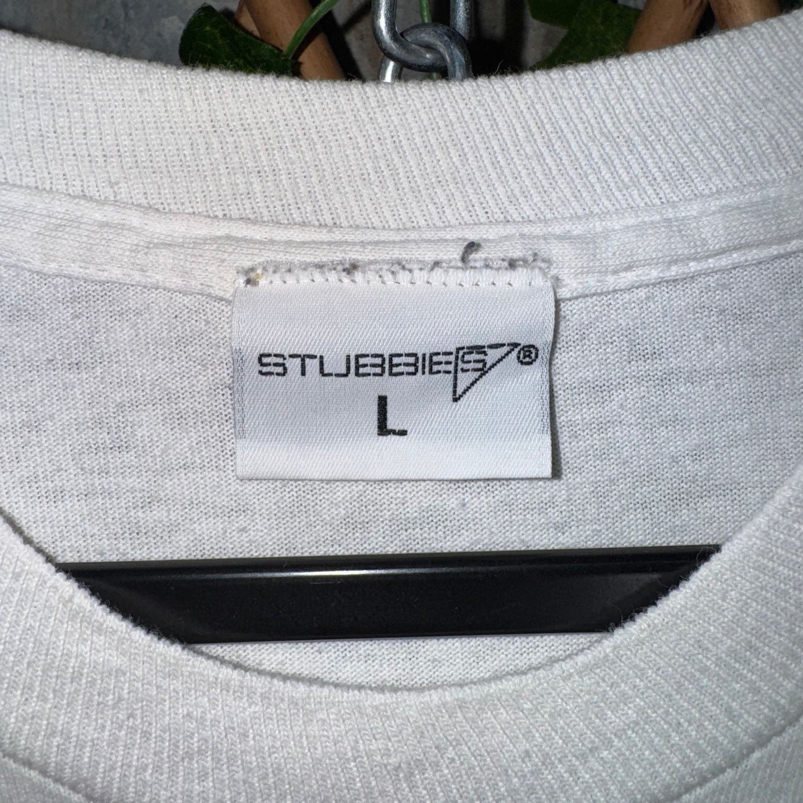 Vintage Vintage Y2K stubbies hawaii leaf 1990s surf skate t-shirt Size US L / EU 52-54 / 3 - 3 Thumbnail