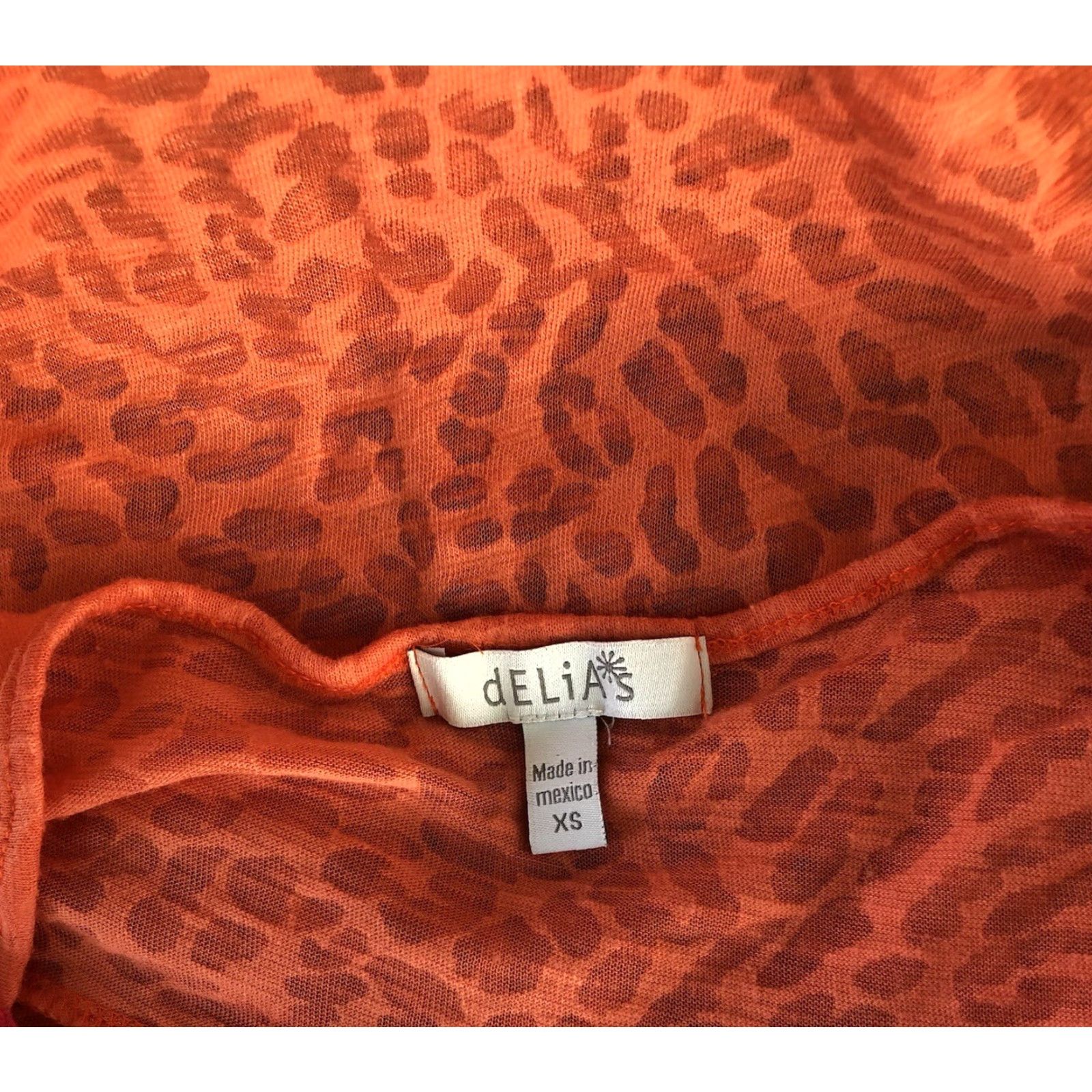 Vintage VINTAGE dELiA*s T-Shirt XS Leopard Leopard Print Scoop Neck Short Sleeve Pullover Orange/Pink Cheetah Pleated 90s Womens Size XS / US 0-2 / IT 36-38 - 4 Thumbnail