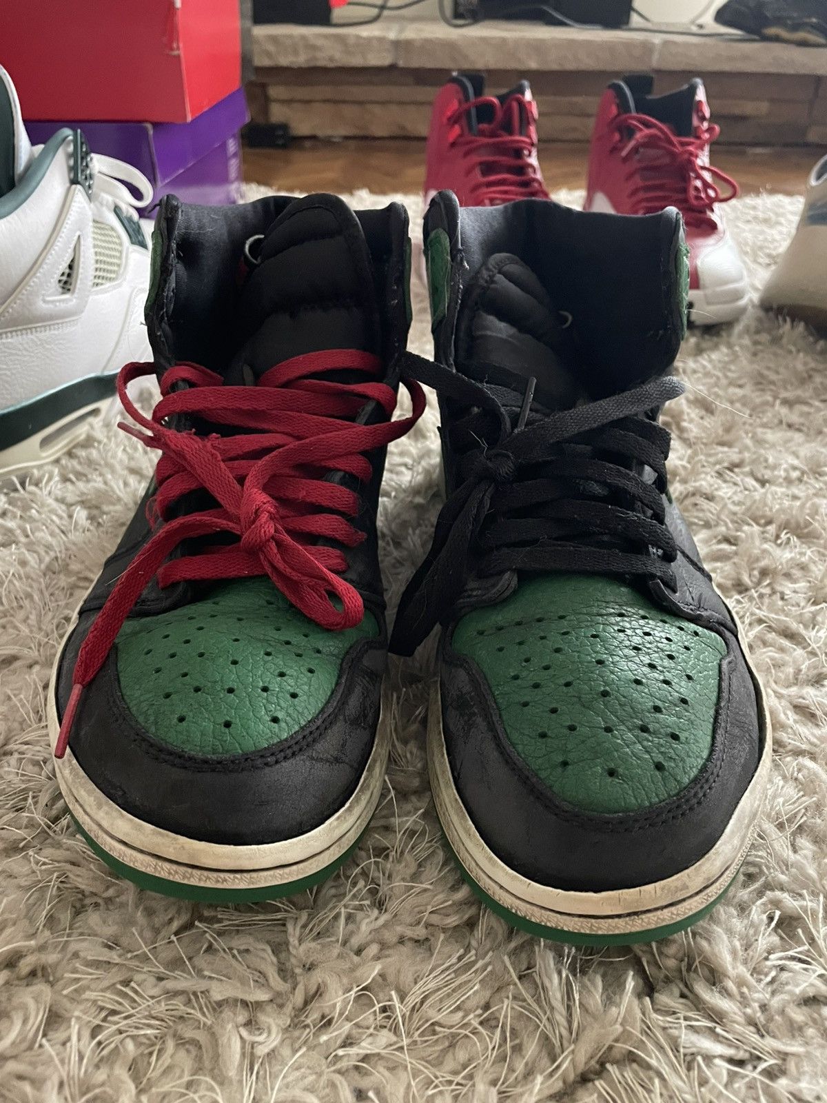 Jordan Brand Jordan 1 Pine Green 2.0 Size US 9 / EU 42 - 4 Thumbnail