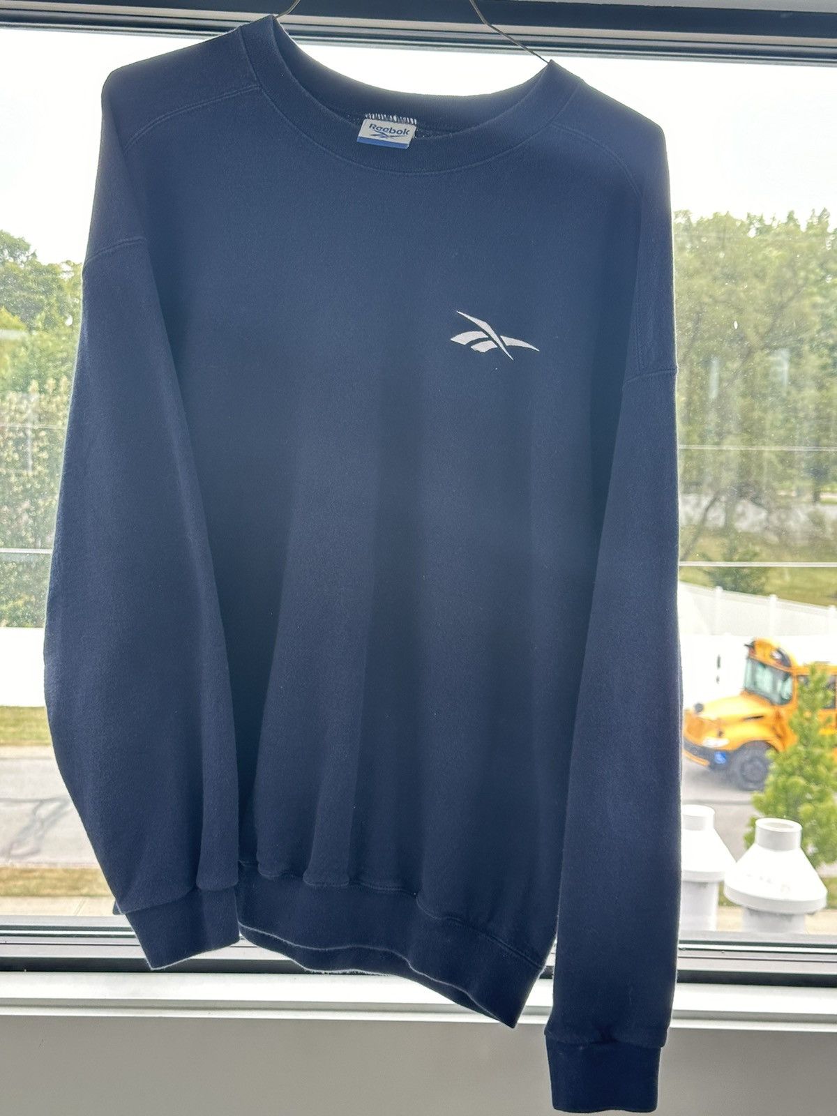 Vintage Vintage Reebok Classic Sweatshirt Size US L / EU 52-54 / 3 - 1 Thumbnail