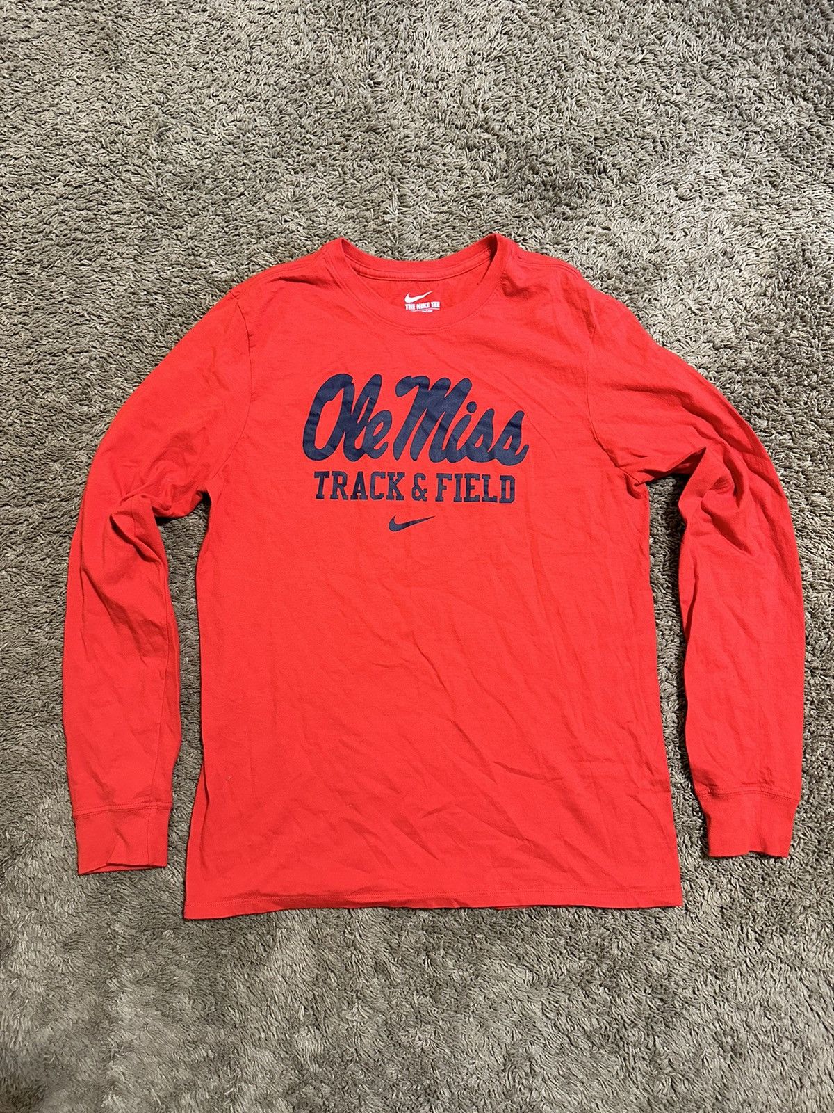 NCAA × Vintage Vintage NCAA Ole Miss “track & field” shirt 00s size medium Size US M / EU 48-50 / 2 - 1 Thumbnail