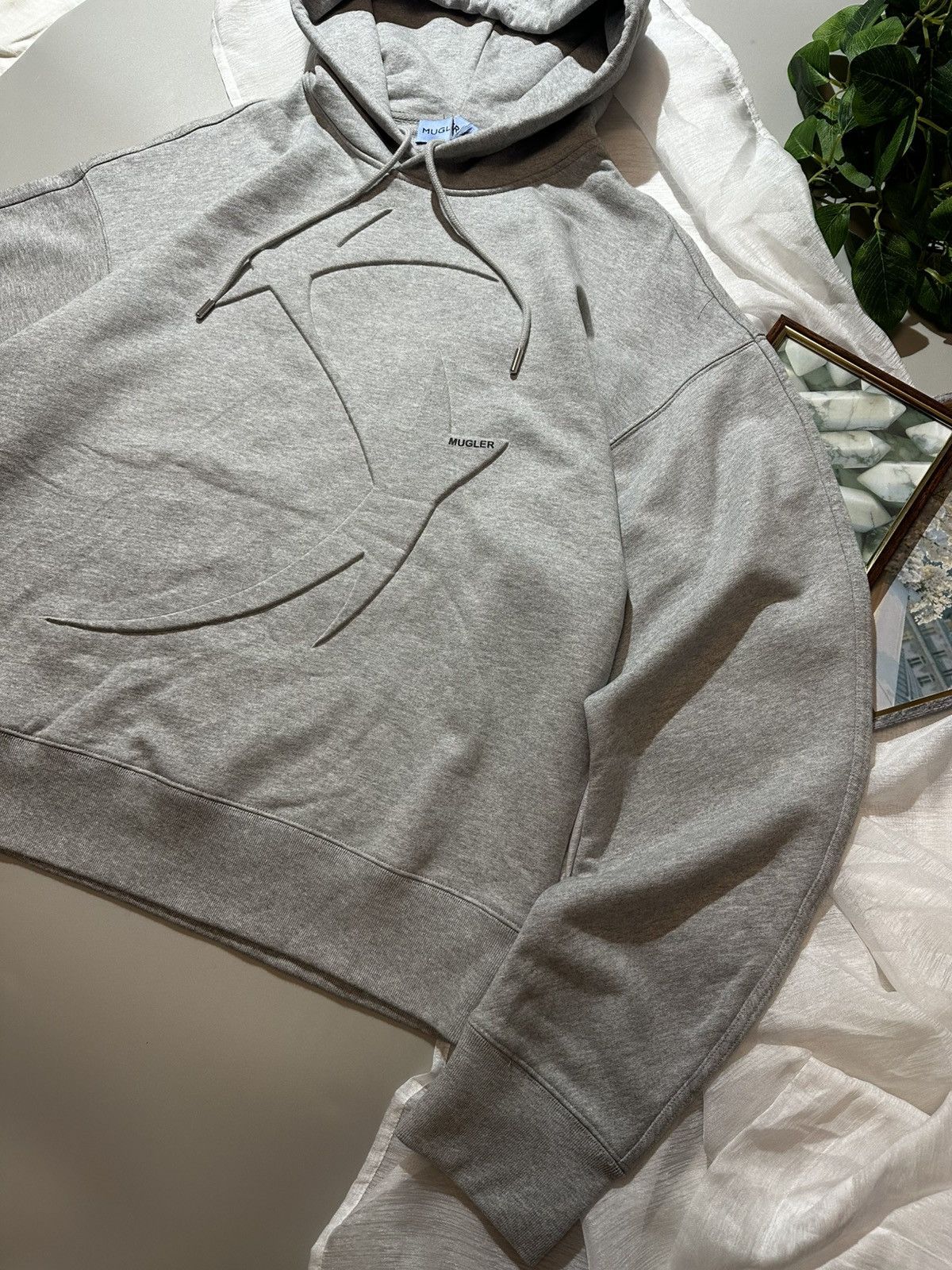 H&M × Mugler H&M & Mugler Star Motif Hoodie Oversized Light Gray Men's sz Size US L / EU 52-54 / 3 - 3 Thumbnail