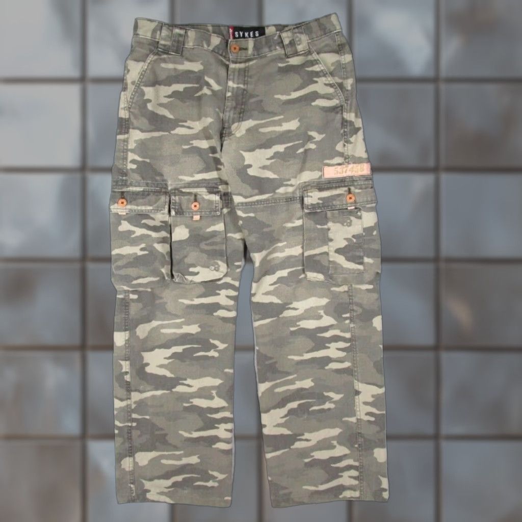 Levi's VINTAGE Levi's Cargo Pants Mens 32 Green Camo 90s Retro Cotton Size US 32 / EU 48 - 1 Thumbnail