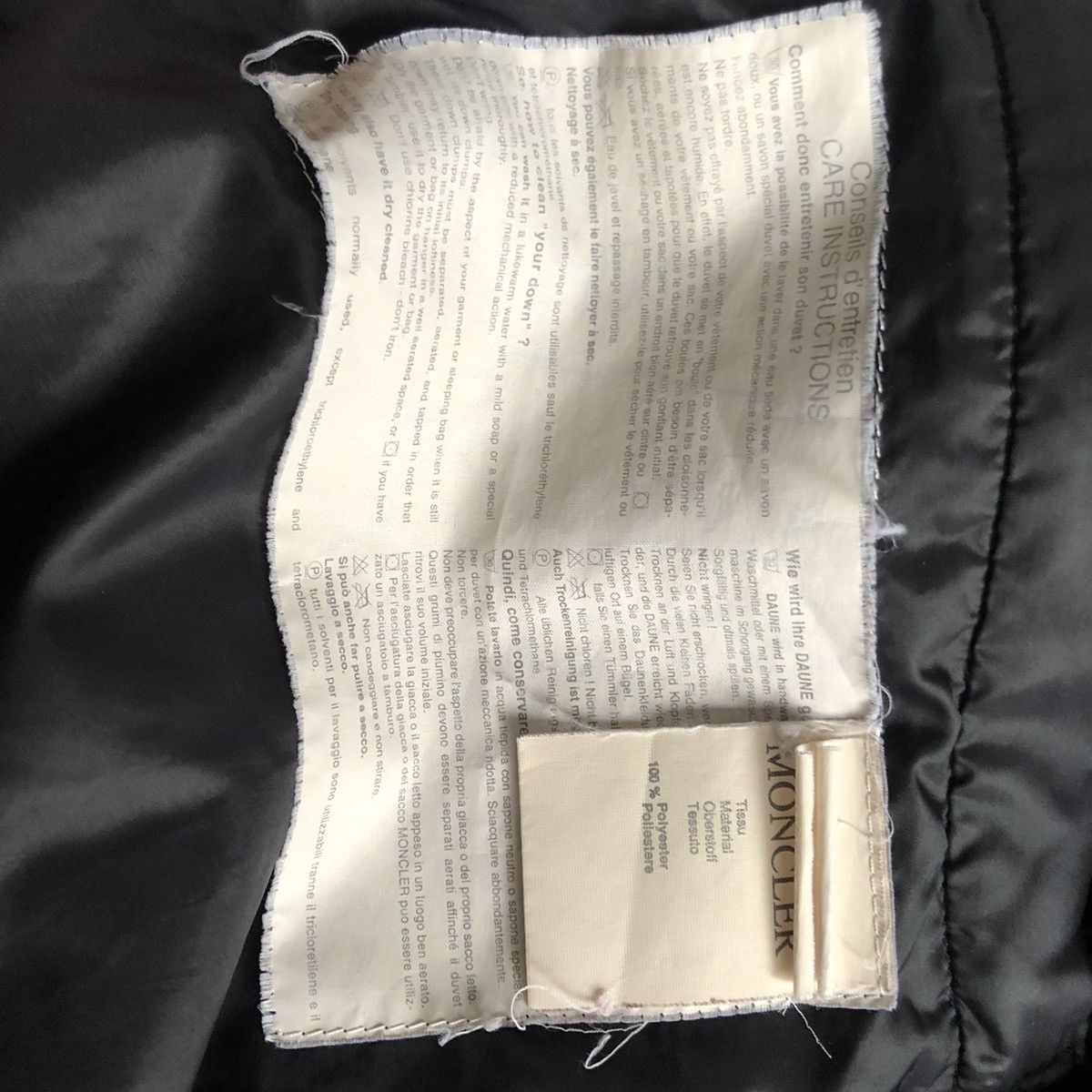 Moncler Moncler Grenoble minimalistic jacket Size US L / EU 52-54 / 3 - 7 Thumbnail