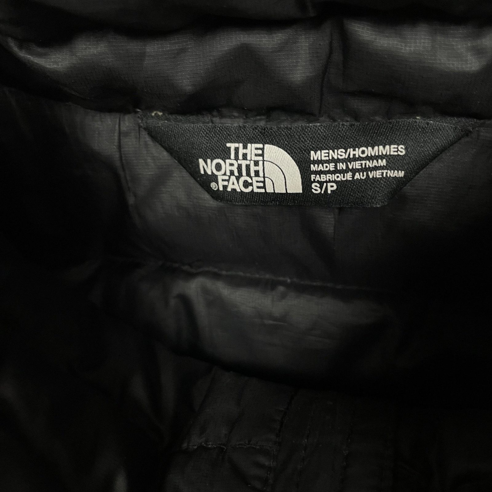 The North Face The North Face 700 Men's Black Long Sleeve Full Zip Jacket S Size US S / EU 44-46 / 1 - 13 Thumbnail