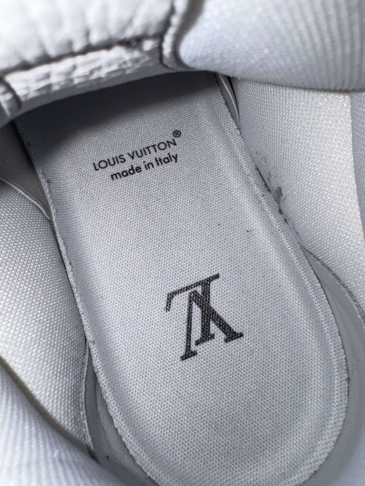 Louis Vuitton Louis Vuitton LV Skate Grey Size US 8.5 / EU 41-42 - 13 Thumbnail