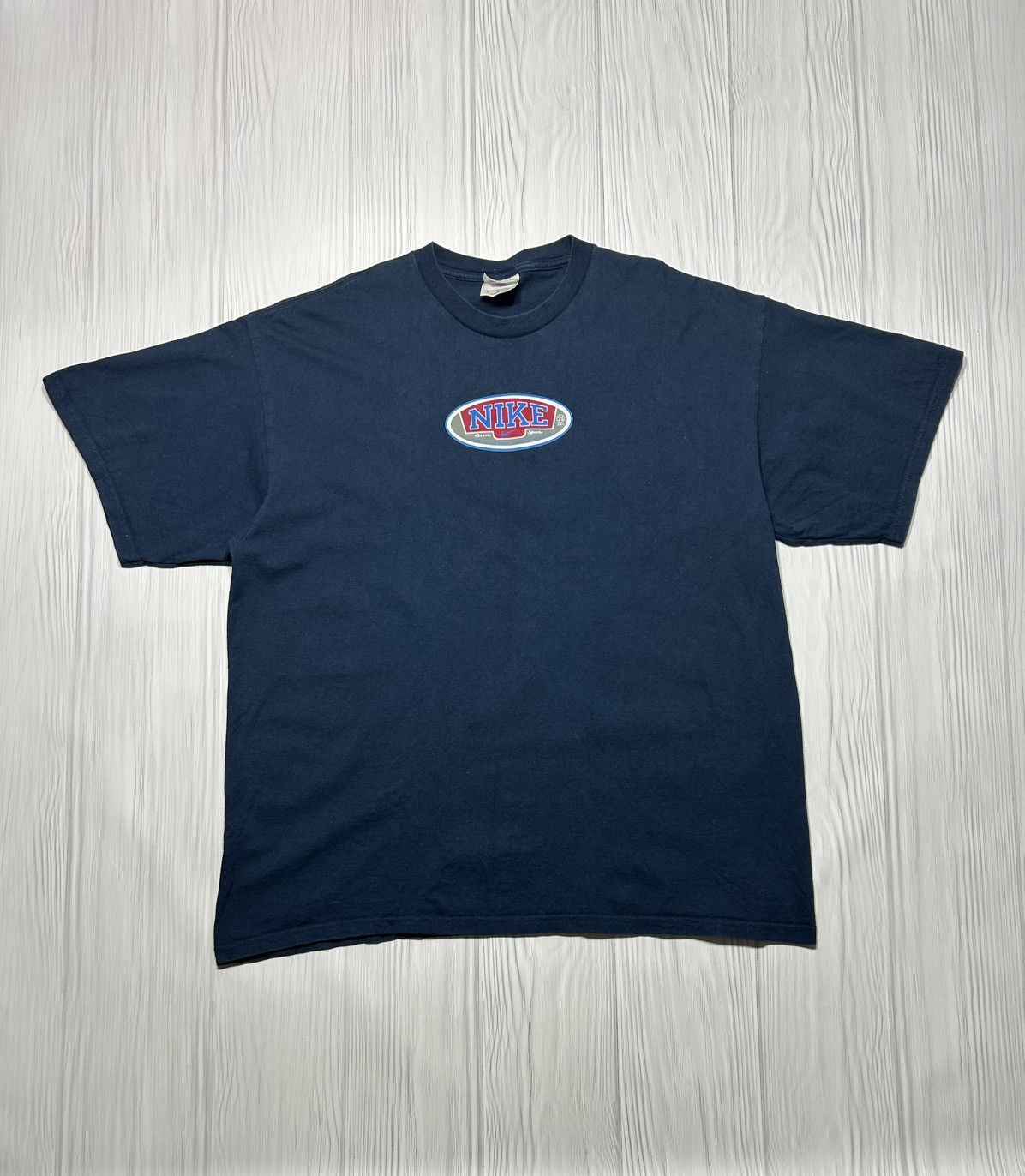Nike Vintage 90s Nike Center Logo Swoosh T-Shirt Size XL Size US XL / EU 56 / 4 - 1 Thumbnail