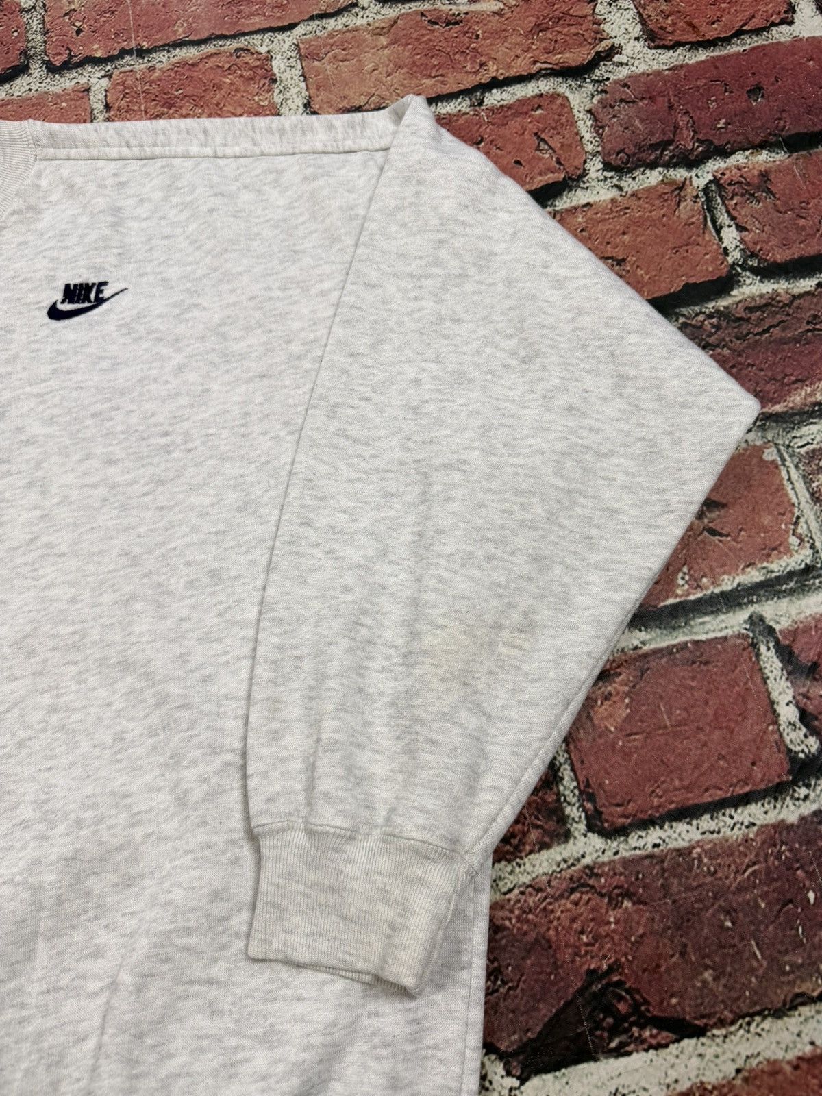 Nike Vintage 90s Nike Air Swoosh Spell Out Crewneck Sweatshirt Size US L / EU 52-54 / 3 - 12 Thumbnail