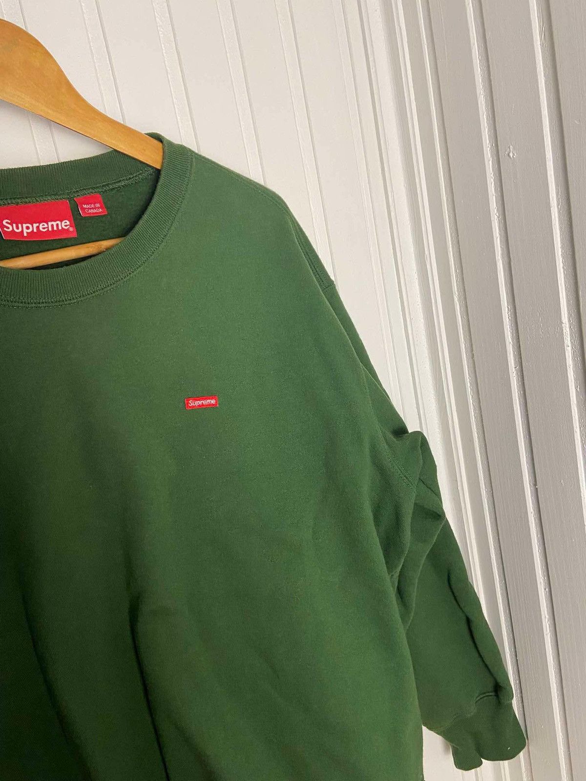 Supreme Supreme Small Box Crewneck Green Size S very good condition Size US S / EU 44-46 / 1 - 6 Thumbnail