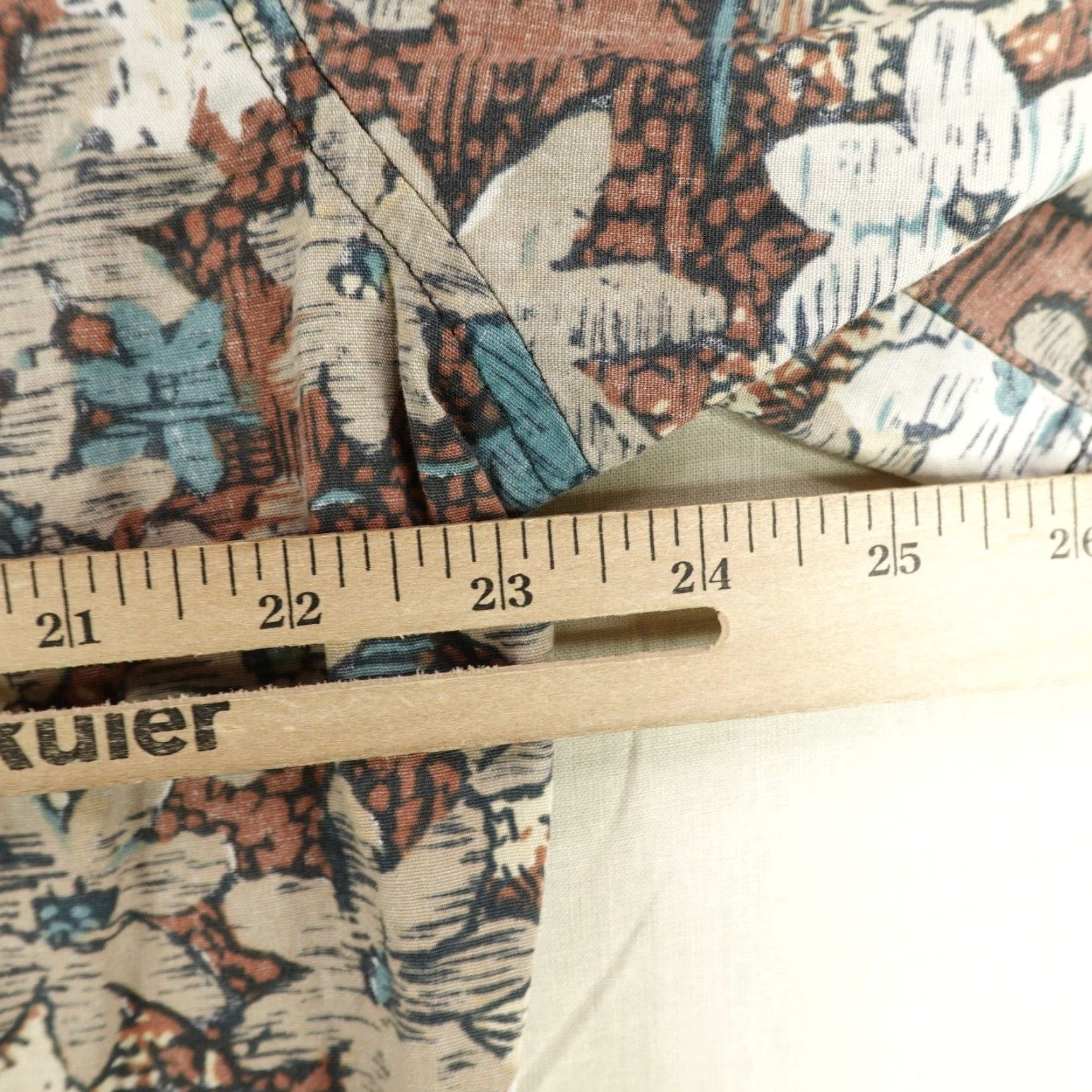 Hilo Hattie VINTAGE Hilo Hattie Shirt L Men Brown Floral Hawaiian Reverse Print Aloha Short Sleeve Button-Up Collared Pocketed L? Size US L / EU 52-54 / 3 - 7 Thumbnail