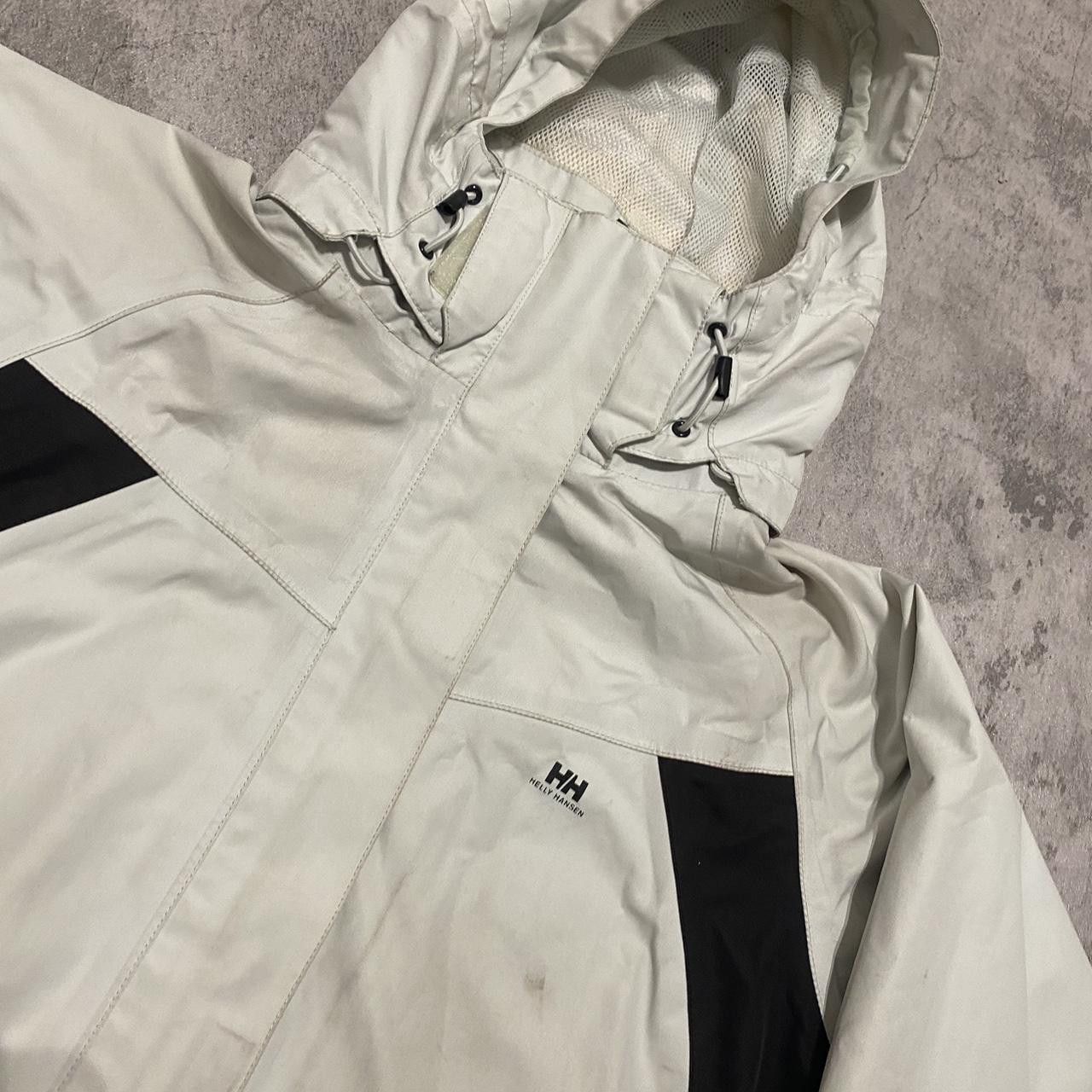 Helly Hansen White and black Helly Hansen Rain Jacket ard Size US M / EU 48-50 / 2 - 3 Thumbnail