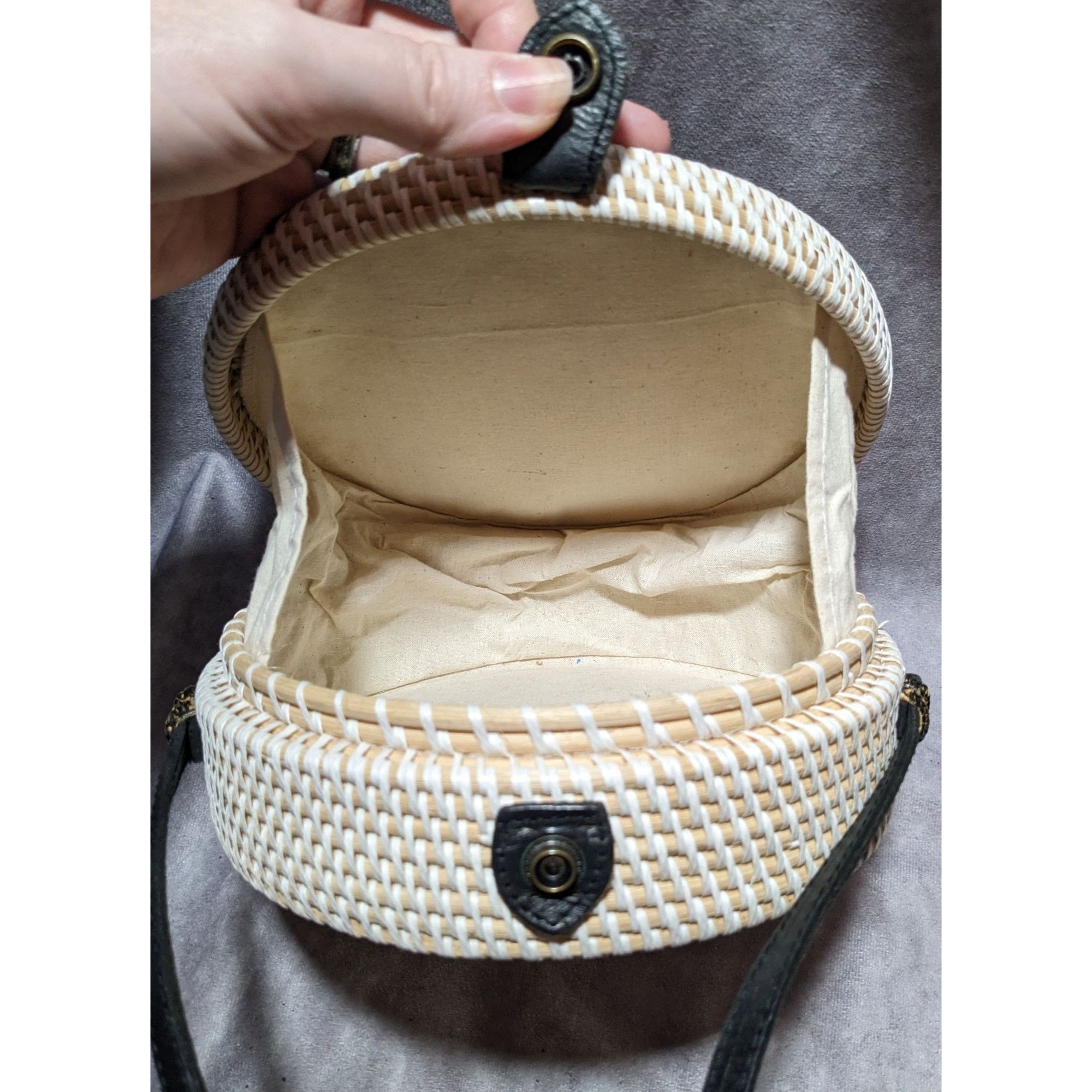 Other Retro Round Woven Rattan Crossbody Purse Size ONE SIZE - 8 Thumbnail