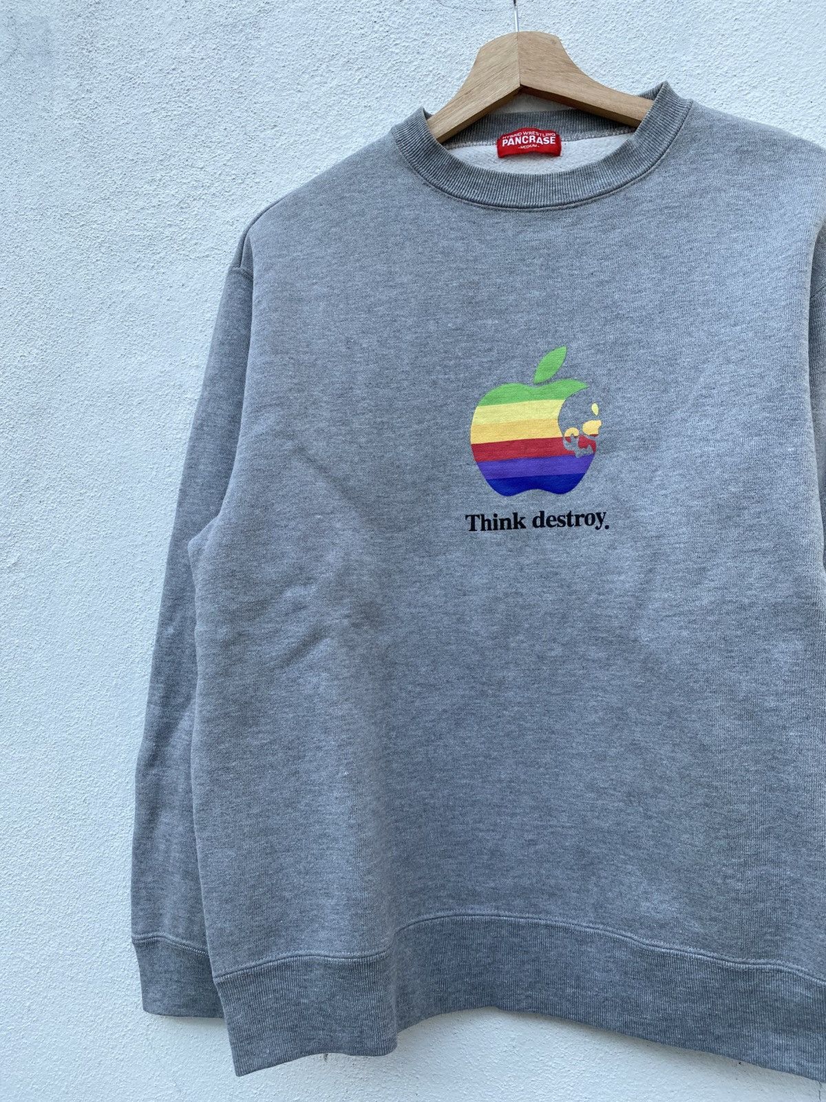 Vintage Vintage Sweatshirt Apple Think Destroy Size US M / EU 48-50 / 2 - 3 Thumbnail