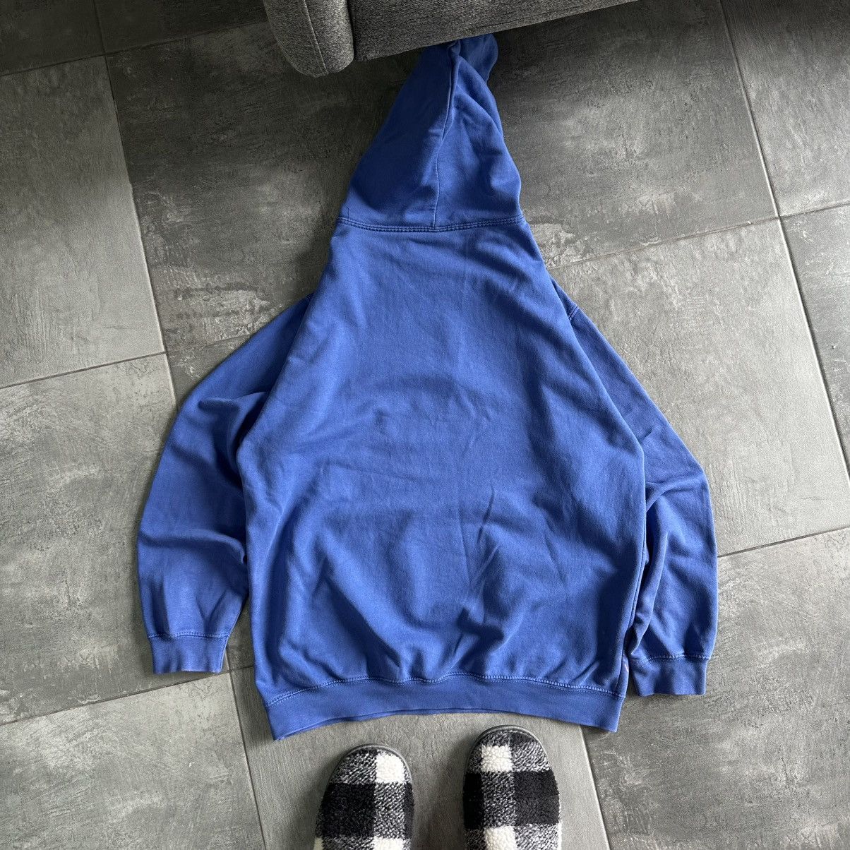 Vintage Vintage Eats Sleep Fish Repeat Hoodie Used Joke Humor Size US M / EU 48-50 / 2 - 8 Thumbnail