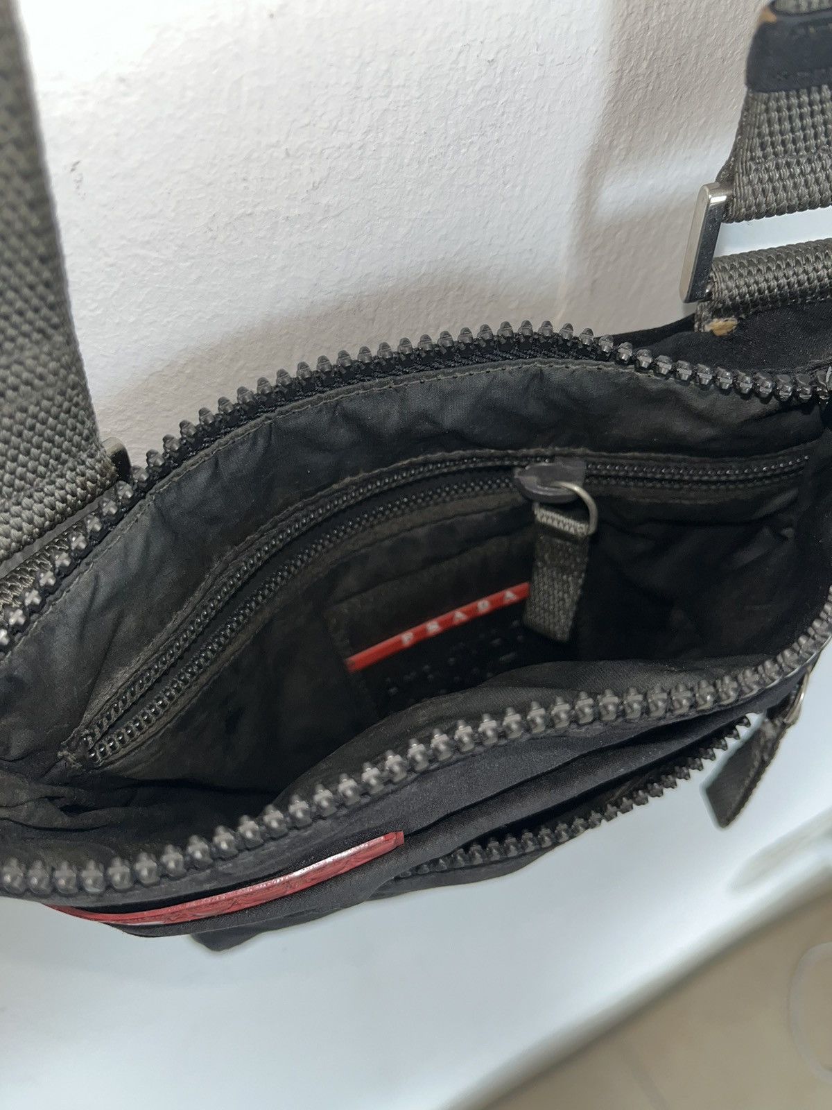 Prada Prada Fw 1999 mutli pocket side bag Size ONE SIZE - 6 Thumbnail
