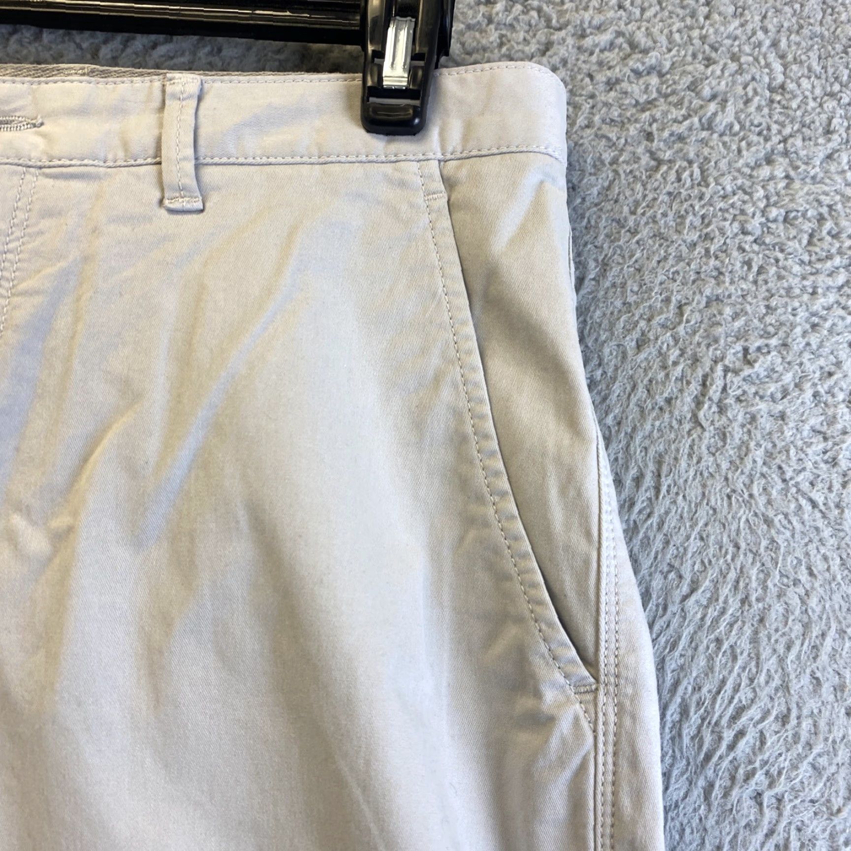 Michael Kors MK Michael Kors Mens Chino Shorts 32 Tan Flat Front 97% Cotton 3% Elastan Golf Shorts 32-72 Mens Size US 32 / EU 48 - 2 Thumbnail