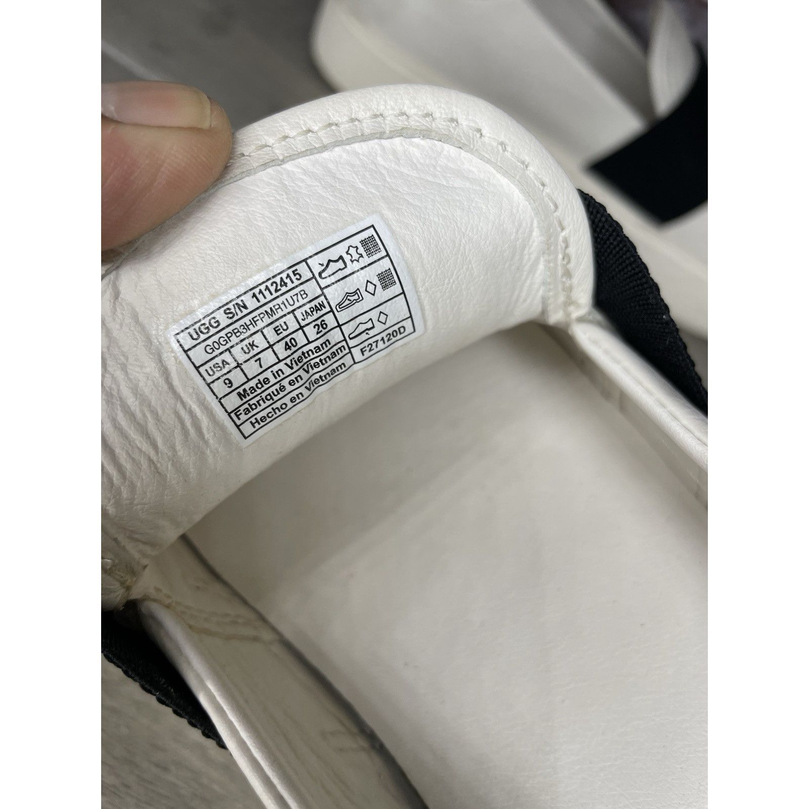 Ugg UGG Chayze White Leather Slip On Sneakers Casual Platform Sh Size US 9 / IT 39 - 7 Thumbnail