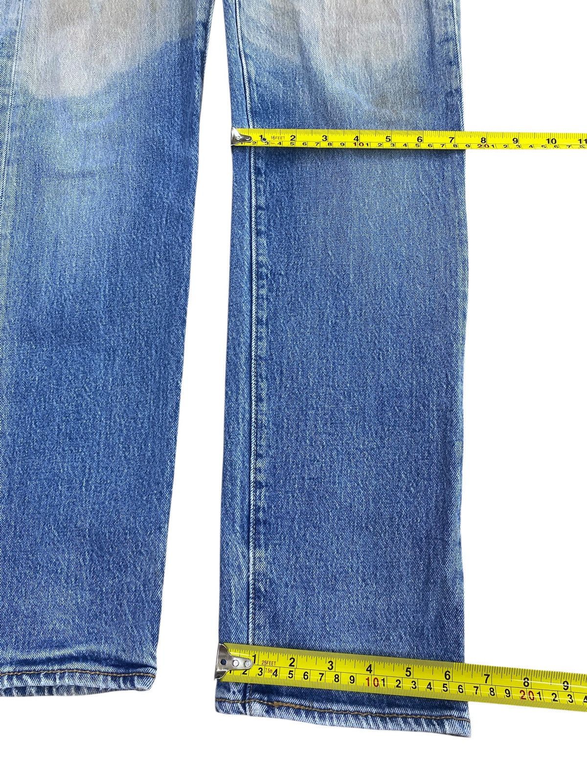 Levi's Vintage Levi’s Faded Blue Wash Style Straight Cut Jeans Size US 33 - 8 Thumbnail