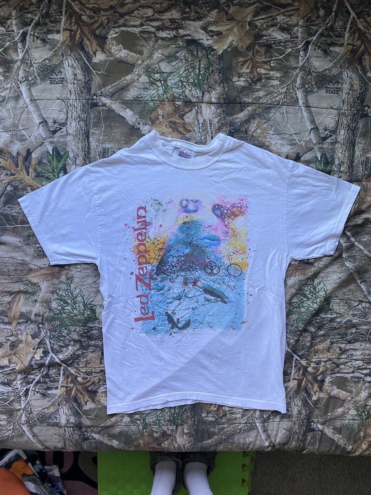 Vintage Vintage 2001 Led Zepellin Zoso tee Size US M / EU 48-50 / 2 - 1 Thumbnail